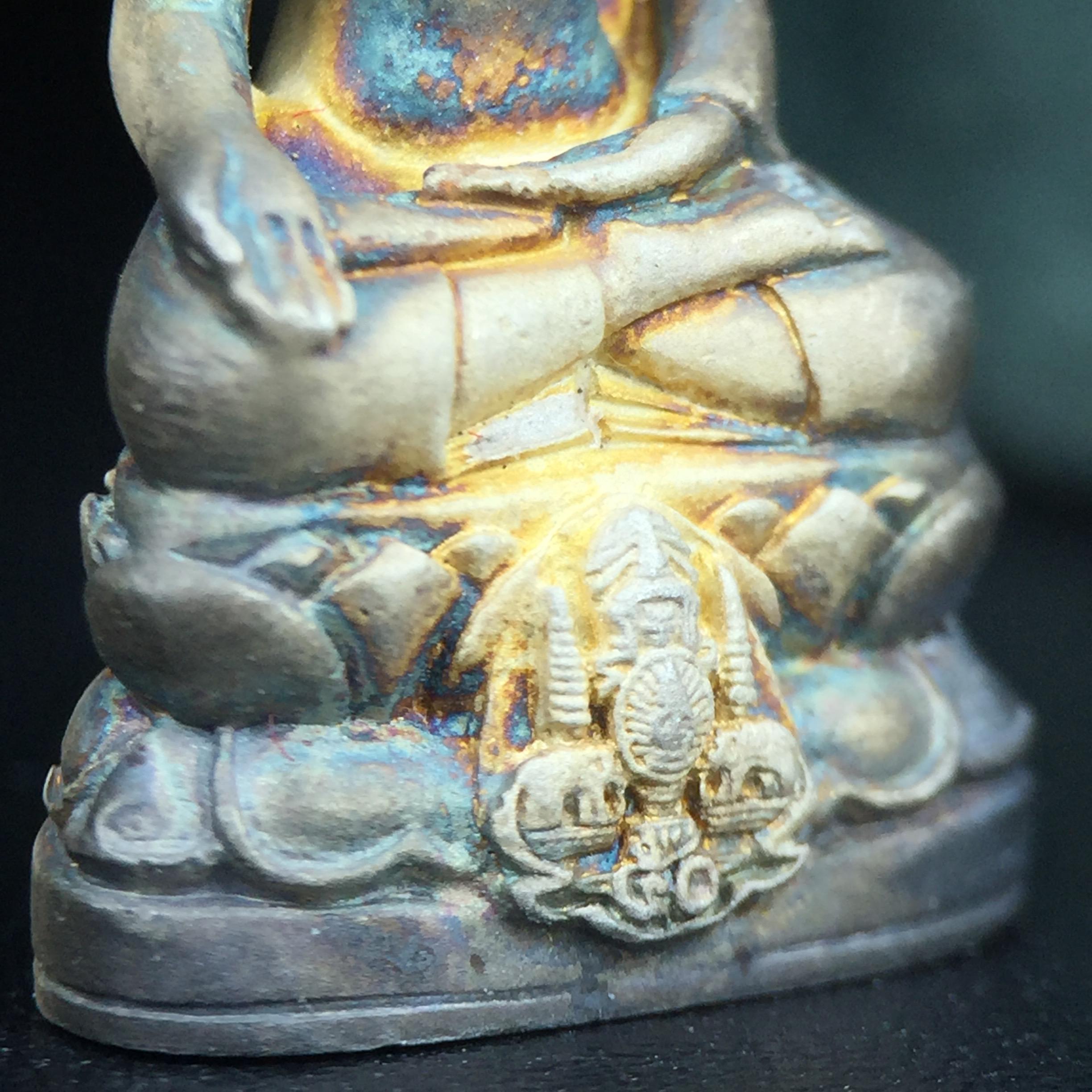 พระกริ่งไพรีพินาศ ตรากาญจนาภิเษก วัดบวรนิเวศวิหาร ที่ระลึกในหลวงรัชกาลที่9 ครองสิริราชสมบัติครบ 50 ปี เนื้อเงิน(สภาพผิวเดิม ขึ้นสีรุ้งธรรมชาติ สวยแบบนิยม)พร้อมกล่องบรรจุเดิม ครบ สมบูรณ์ ชุดพระราชทาน(หายาก)