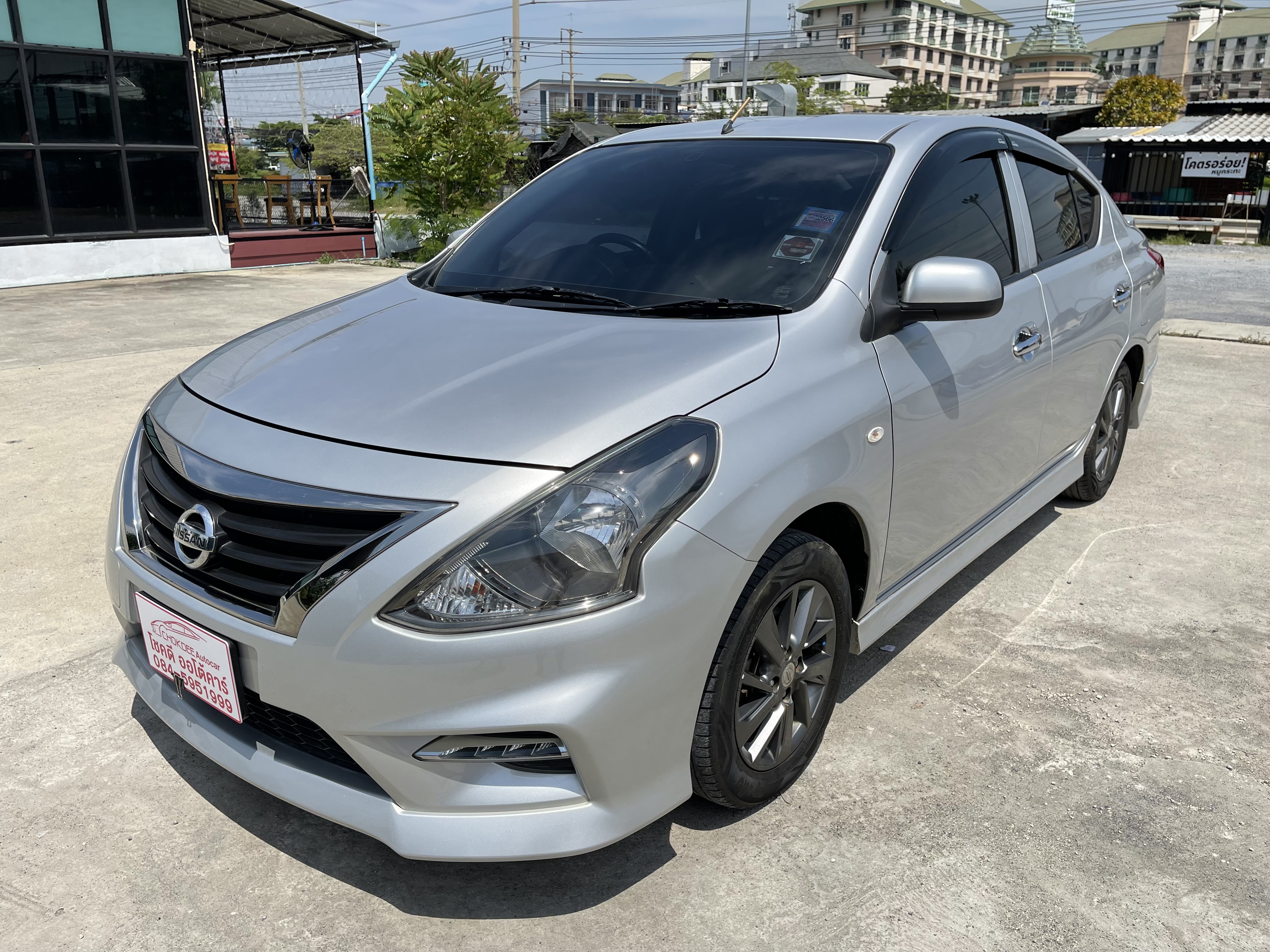 Nissan Almera 1.2 E Sportech 2018 เงิน