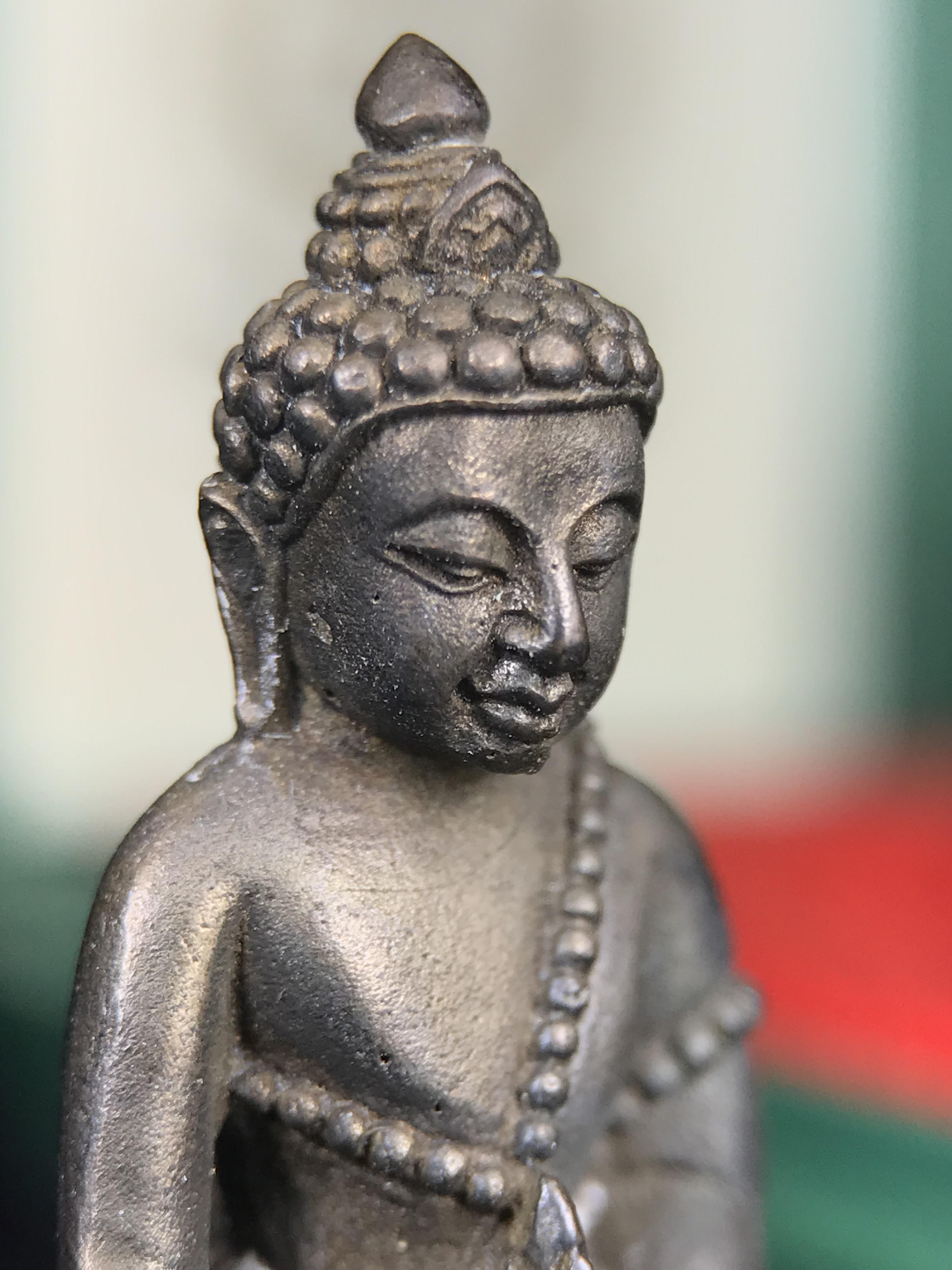 พระกริ่งวาสนา สมเด็จพระสังฆราช(วาสน์)วัดราชบพิธฯ ปี 2531 เนื้อนวโลหะ สร้างเป็นที่ระลึกในคราวที่สมเด็จพระอริยวงศาคตญาณ สมเด็จพระสังฆราช(วาสน์ วาสโน)มีพระชนมายุครบ90พรรษา(ในหลวง ร.9 เสด็จในพิธี)งานแกะแม่พิมพ์โดย นายช่างเกษม มงคลเจริญ)(1ใน1991องค์)