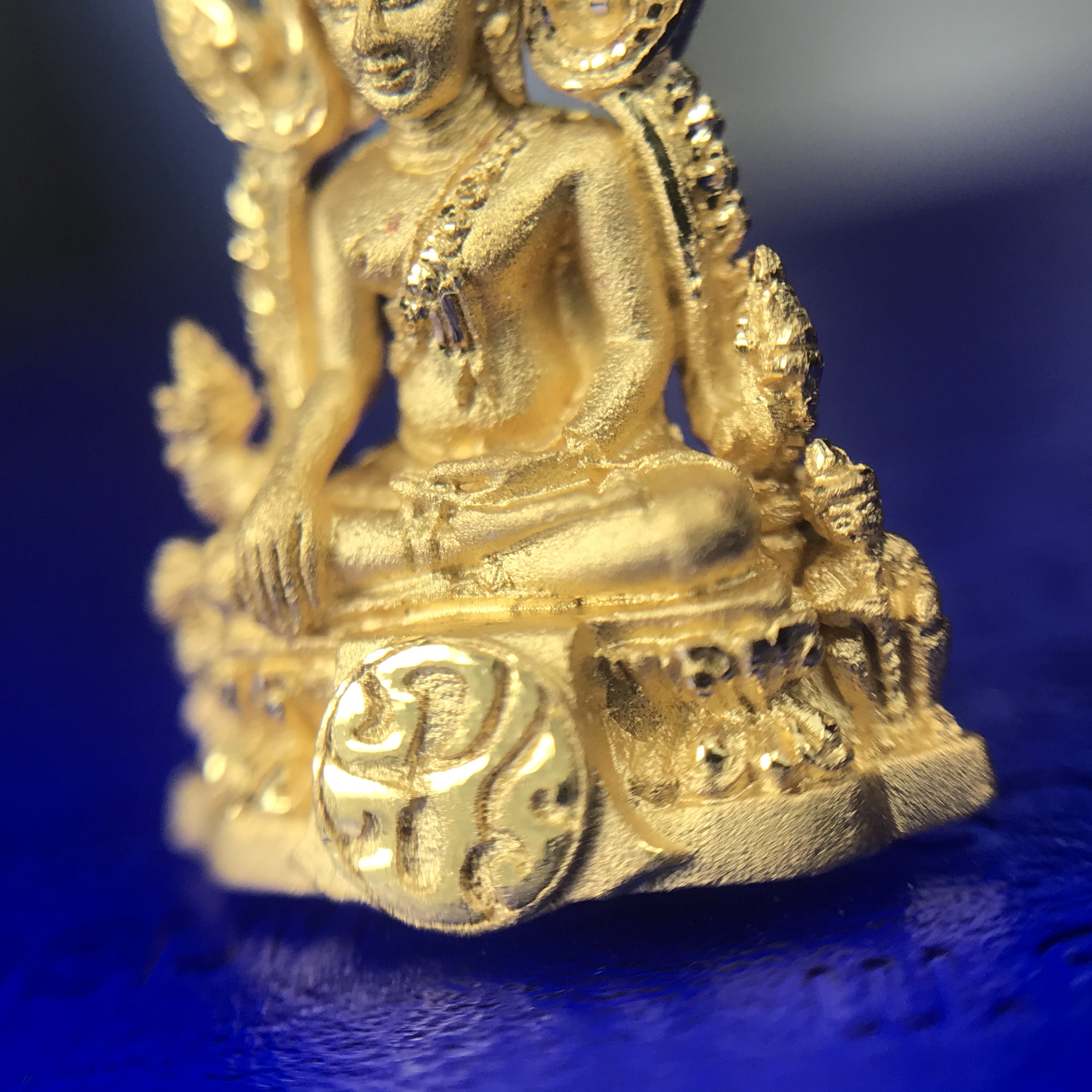 พระพุทธชินราช ภปร. โครงการ เพราะแผ่นดินนี้คือแผ่นดินเกิด ปี2551 เนื้อทองคำ 96.5%(น้ำหนัก 2.6 กรัม) ขนาดหน้าตัก1/4นิ้ว (สวยงามทรงคุณค่าหายาก)1 ใน 5000องค์