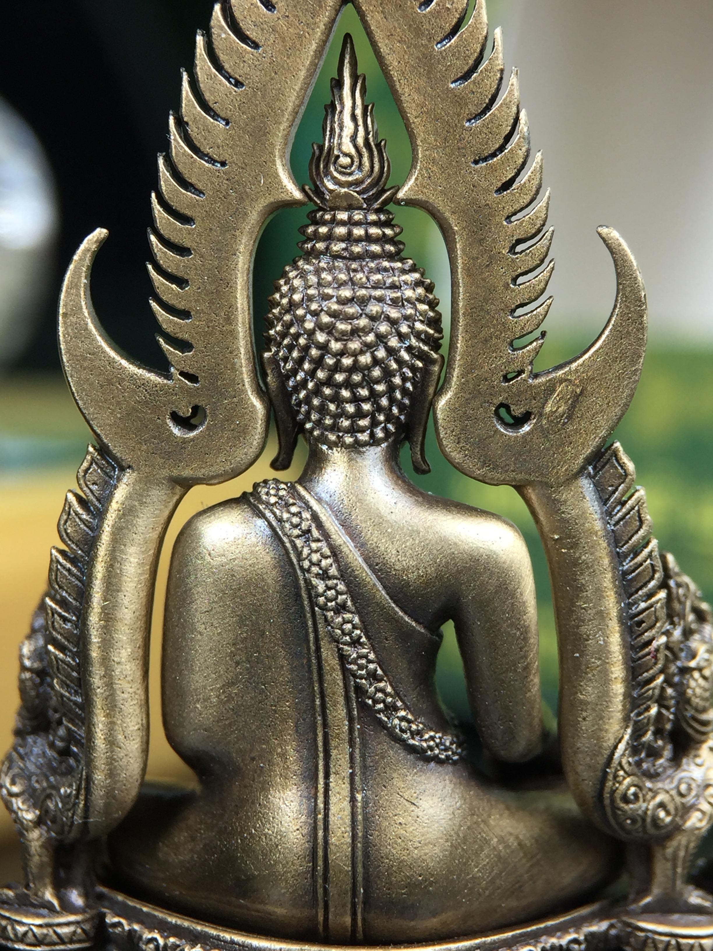 พระพุทธชินราช(จำลอง) ภปร. 84 พรรษา เนื้อบรอนซ์รมดำซาติน พิมพ์ใหญ่ขนาดหน้าตัก 3/4 นิ้ว (พระราชทานมวลสาร จิตรลดาและเส้นพระเจ้า(เส้นผม)รัชกาลที่9)พุทธศิลป์ทรงคุณค่าอีกหนึ่งรุ่นยอดนิยม(1ใน5000องค์)