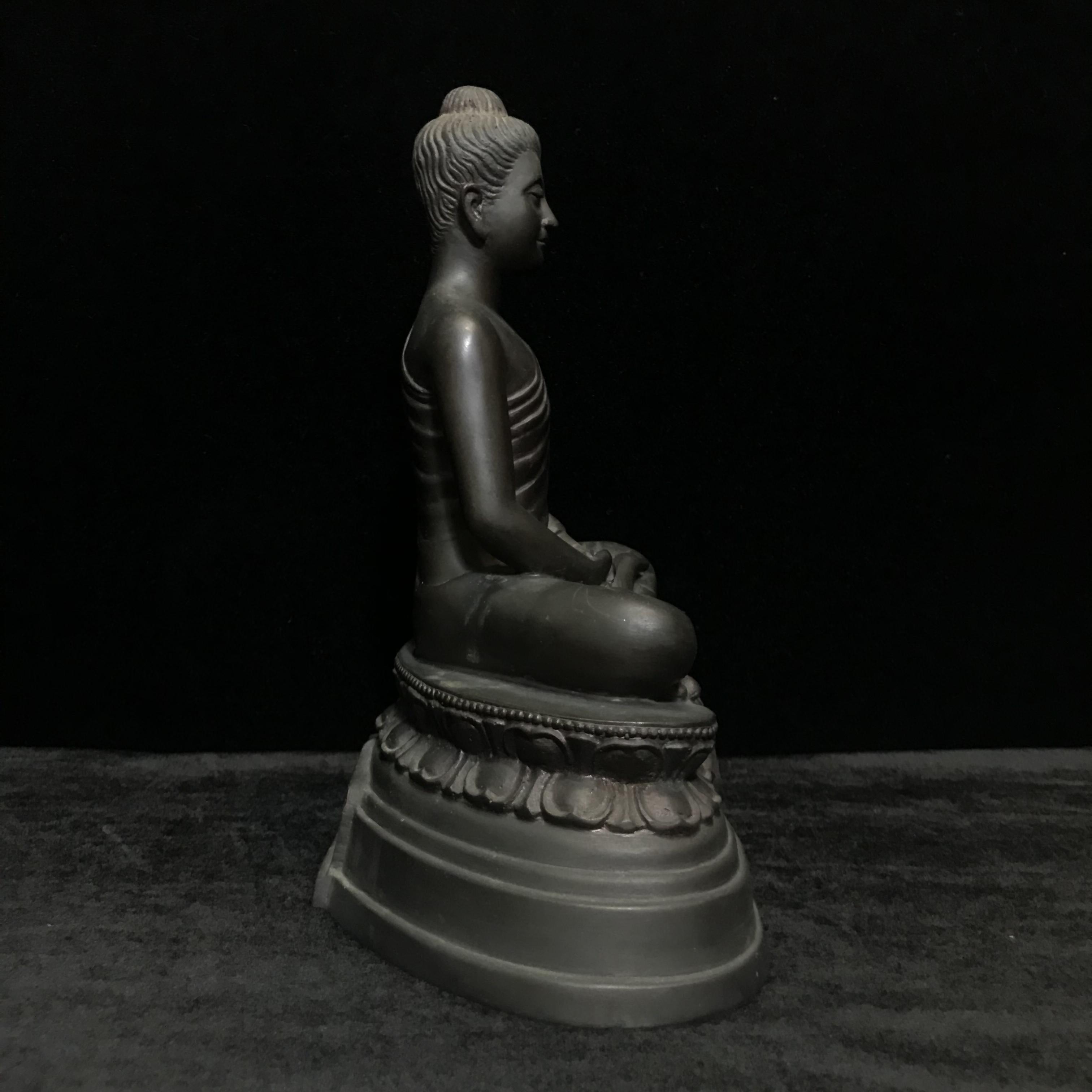 พระพุทธศรีประกายสิทธิ์ ภปร.วัดบวรนิเวศวิหาร ที่ระลึกสร้างโรงพยาบาลสมเด็จพระ ศรีนครินทร์ ปี 2525 หน้าตัก 5นิ้ว(พระราชทานเม็ดพระธาตุบรรจุใต้ฐาน)