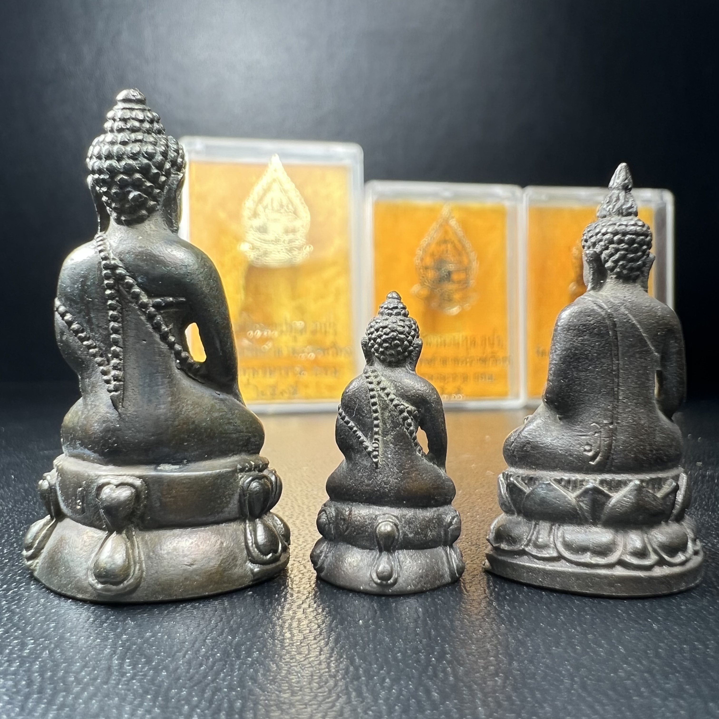 พระกริ่งนวปทุม ภปร.-พระชัยวัฒน์นวปทุม ภปร.-พระกริ่งไพรีพินาศ ภปร. รุ่นแรก วัดปทุมวนาราม ครบชุดเนื้อนวโลหะ ปี2535(ในหลวงรัชกาลที่9เสด็จเททอง)(1ใน3000ชุด)หายาก***เก็บทีเดียวครบชุดไปเลยรุ่นนี้ แนะนำ....ตอนนี้หายากแล้ว***