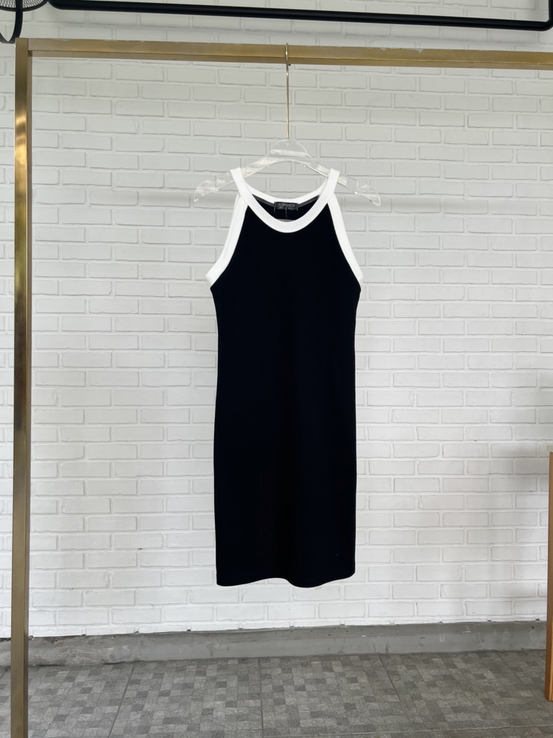 เดรสซกดำ