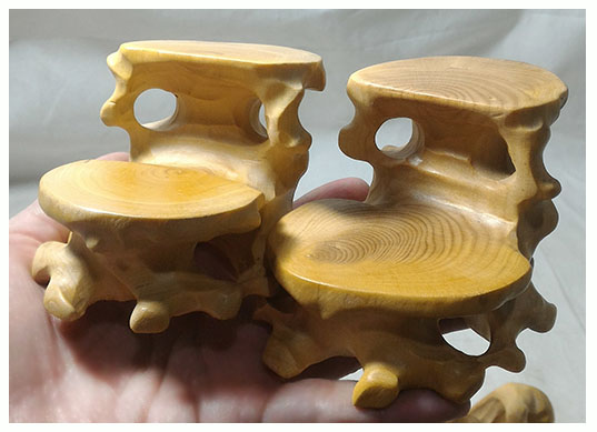 ฐานไม้หรือกี๋ไม้boxwood เล็กๆ แบบ2ชั้น อันละ