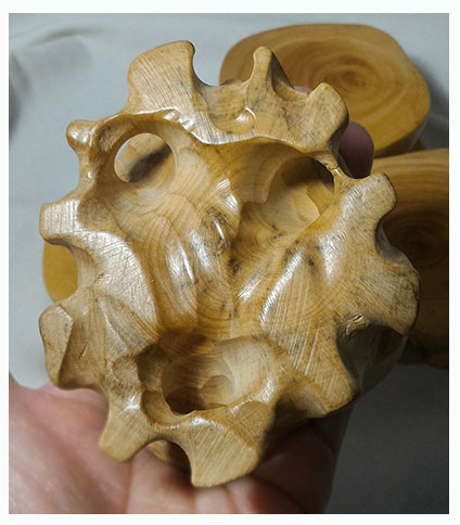 ฐานหรือกี๋ไม้boxwood เล็กๆ อันละ