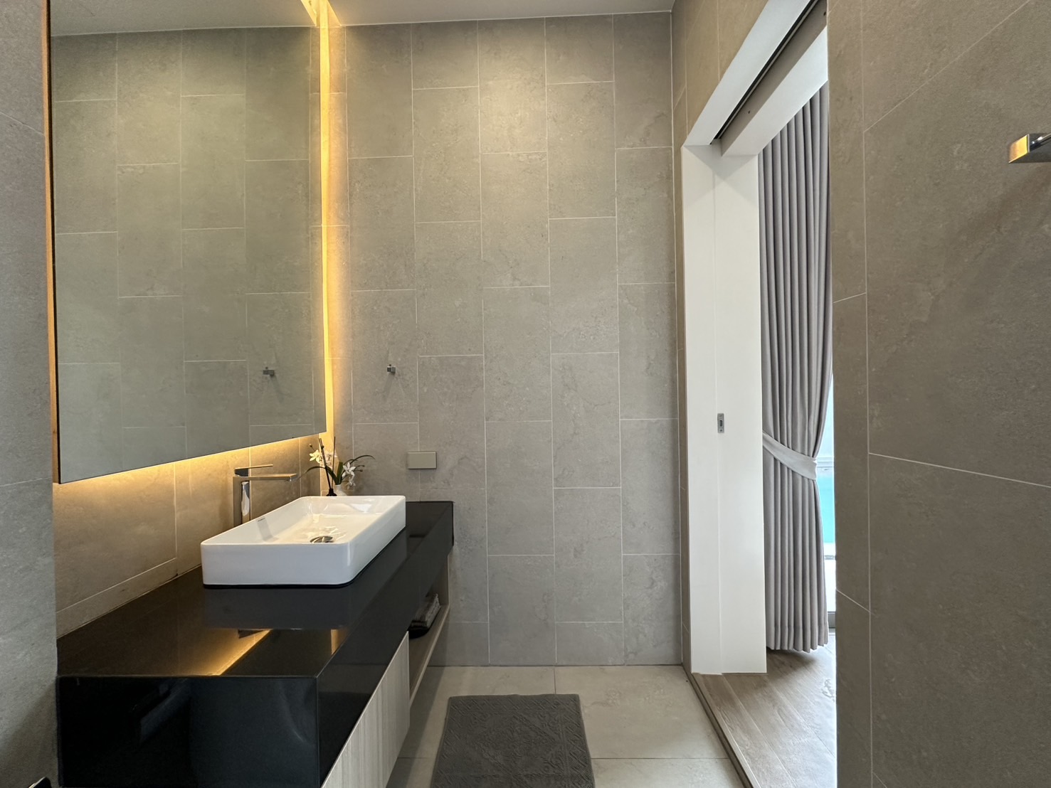 For Sales : Kathu-Patong, Luxury Pool Villa, 4 Bedrooms 4 Bathrooms