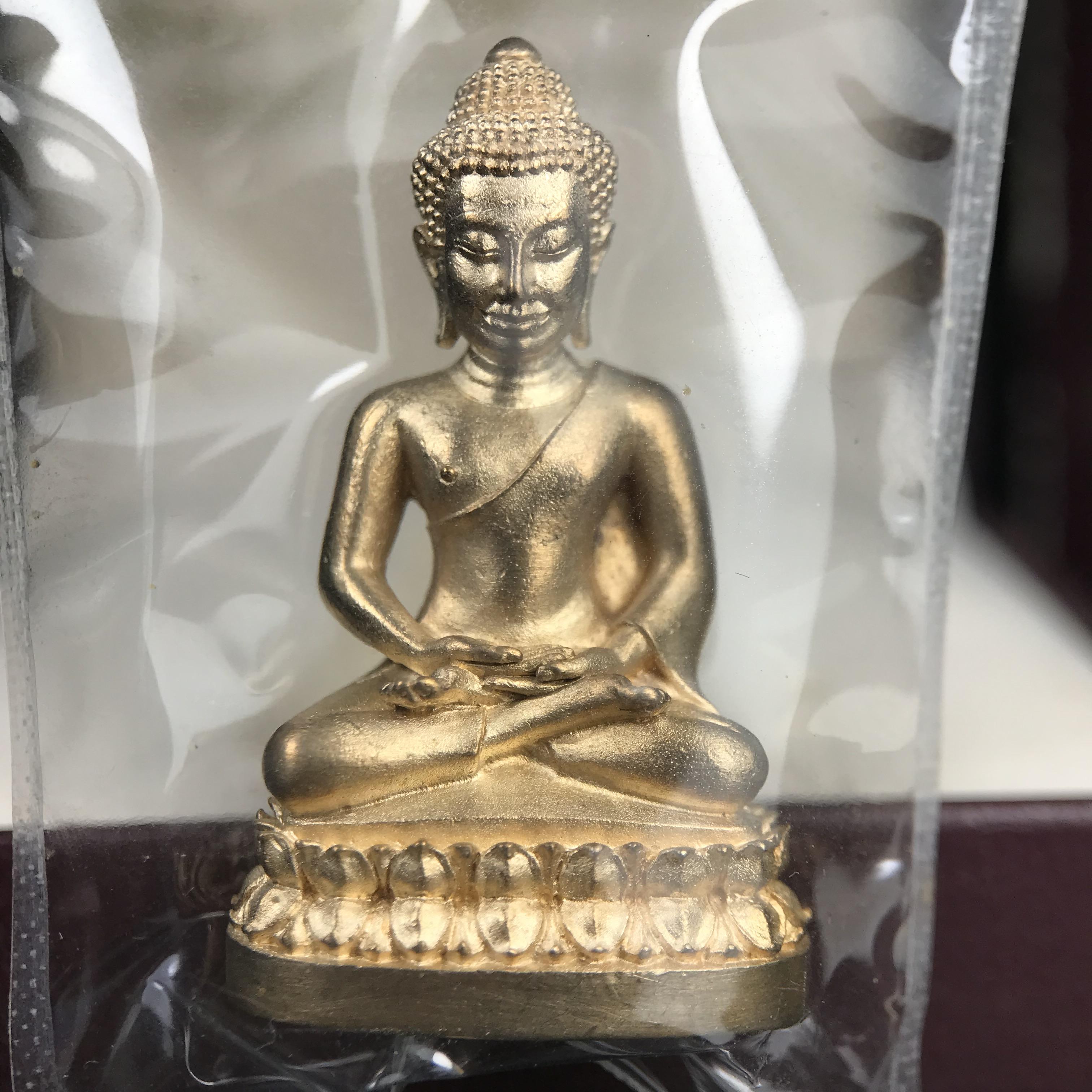 พระกริ่งนิรันตราย(เฉพาะข้าราชการตำรวจ)สำนักงานตำรวจแห่งชาติ ปี 2555 พุทธาภิเษก วัดบวรนิเวศวิหาร ปี 2555 เนื้อสัมฤทธิ์ อุปกรณ์ใบกล่องครบ น่าสะสม ที่สุดความศักดิ์สิทธิ์ สุดเข้มขลัง มวลสารดี พิธีใหญ่ เกจิดังทั่วประเทศ 255 รูป ร่วมอธิษฐานจิตปลุกเสก พระสภาพสวย