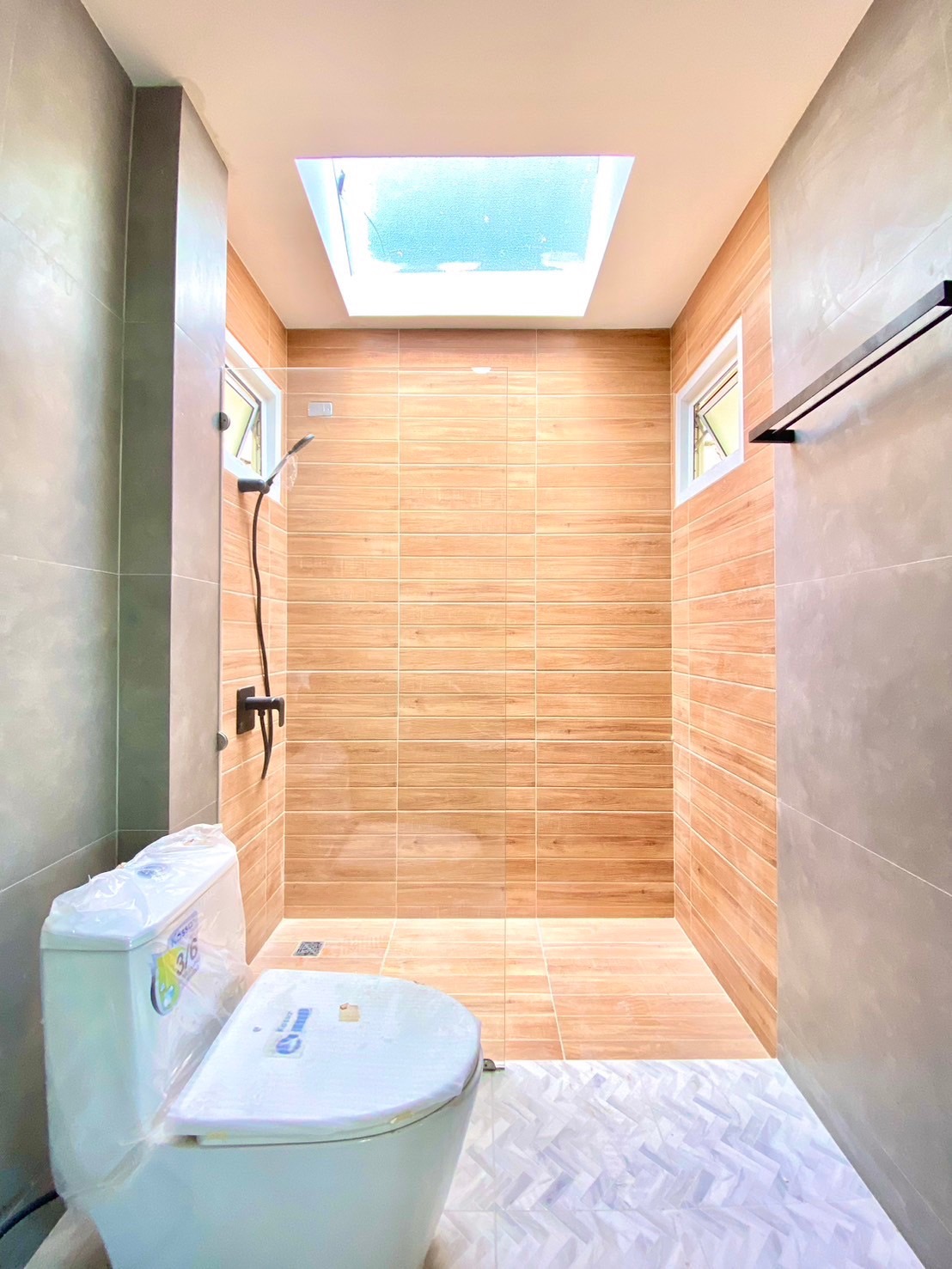 For Sale : Baan Nern Khao Kathu, 3 Bedrooms 2 Bathrooms