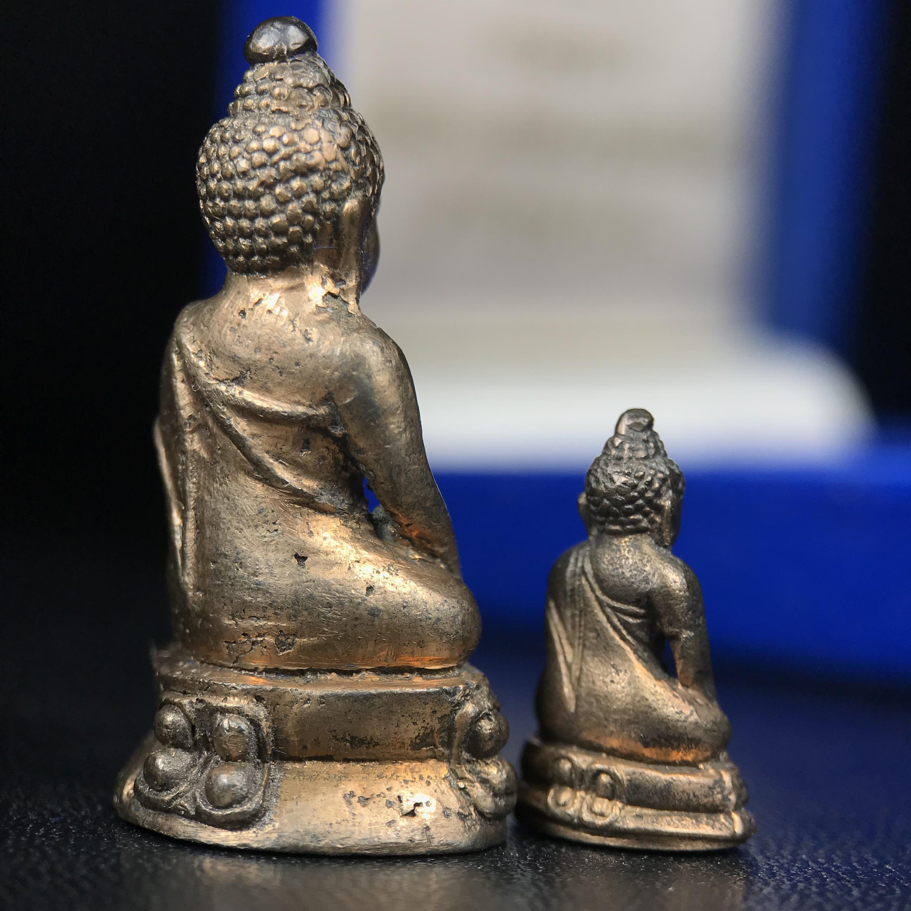 พระกริ่ง-พระชัยวัฒน์ นวราชบพิตร วัดตรีทศเทพ ปี 2530 เนื้อนวโลหะ(1ใน 500 ชุด สุดหายาก)จัดสร้างในวาระพระบาทสมเด็จพระเจ้าอยู่หัวรัชกาลที่ 9 เจริญพระชนมพรรษา 5 รอบนักษัตริย์(ในหลวงรัชกาลที่9เสด็จเททอง) (สภาพสวยครบสมบูรณ์))พิธีใหญ่ รุ่นยอดนิยม