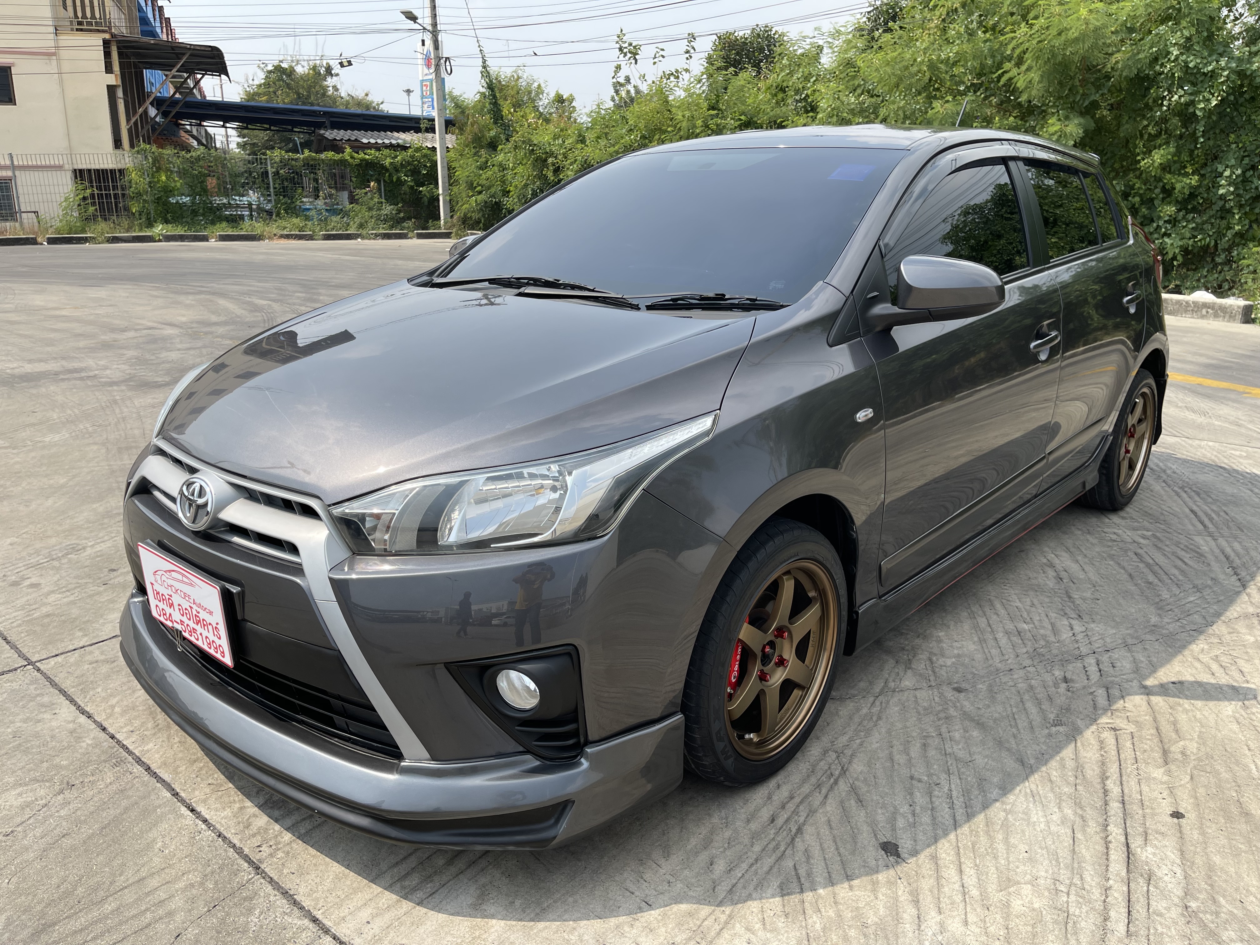Toyota Yaris 1.2 E At 2017 เทาดำ