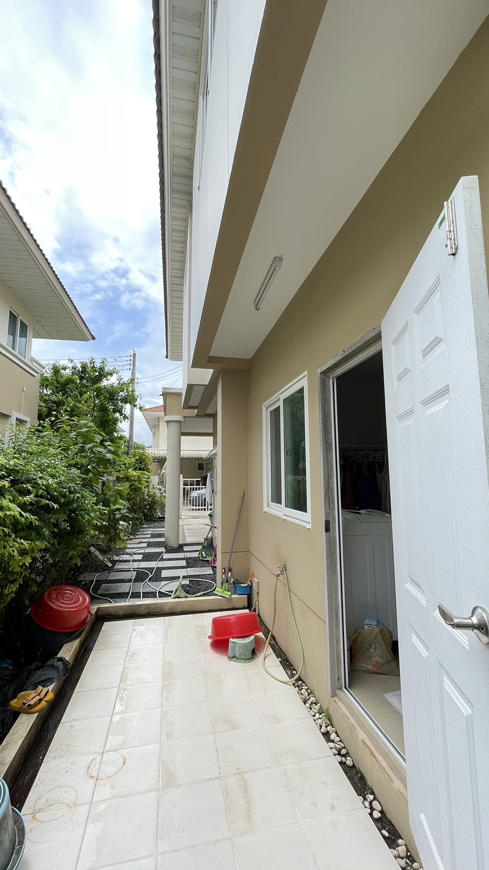 For Rent : Thalang Private House, 4 bedrooms 3 bathrooms