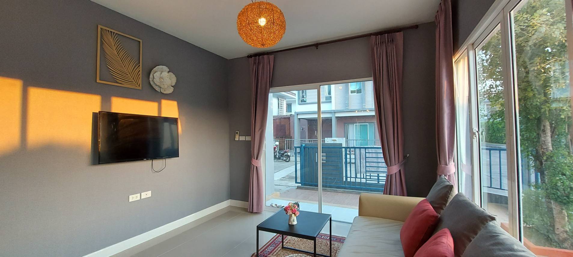 For Rent : Kohkaew, 2-Storey Private Home, 3 Bedrooms 2 Bathrooms