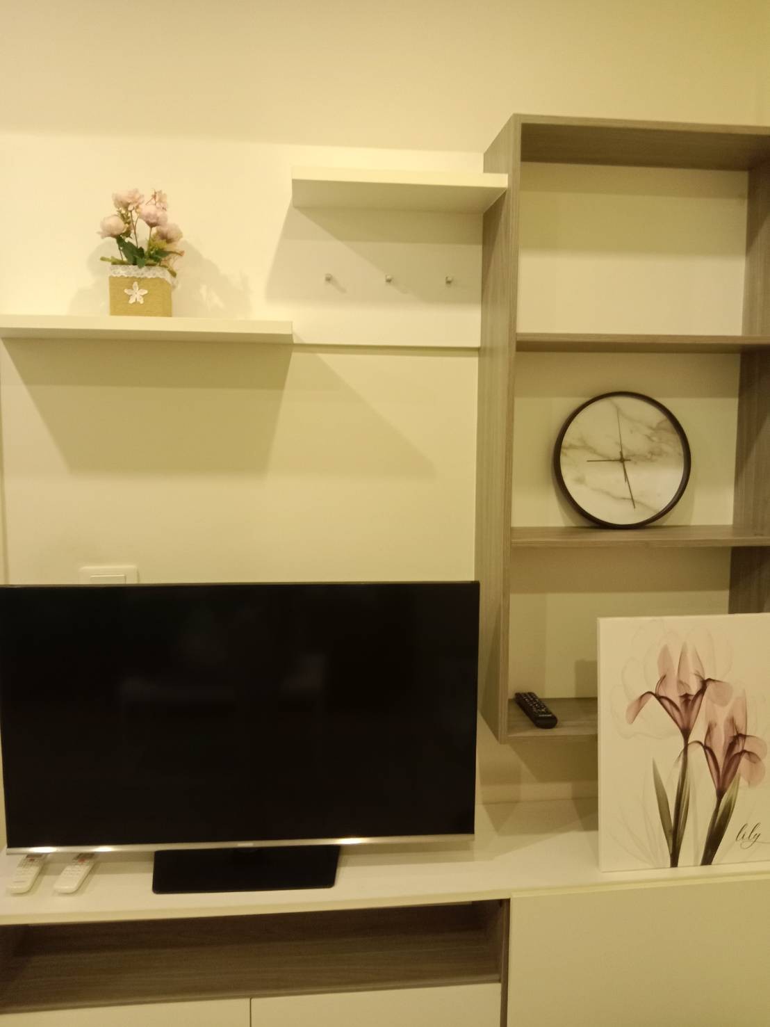 For Rent : Wichit, The Base Downtown, 1 Bedroom 1 Bathroom, 5th flr., Garden View.