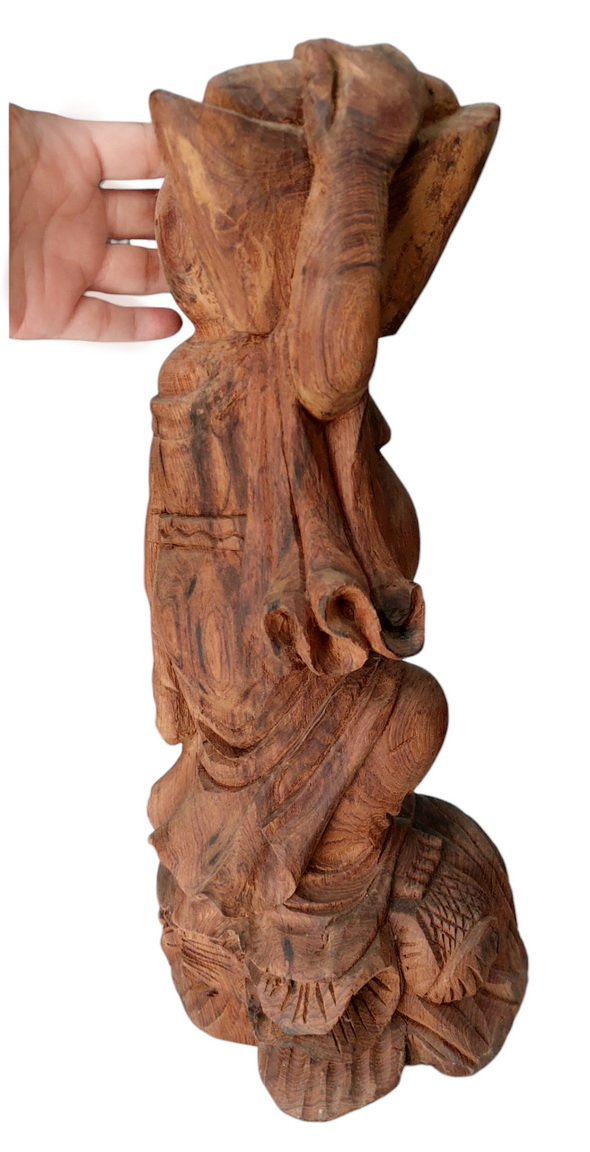 ไม้แกะสลัก สังกัจจายน์จีนถือก้อนทอง 37cm