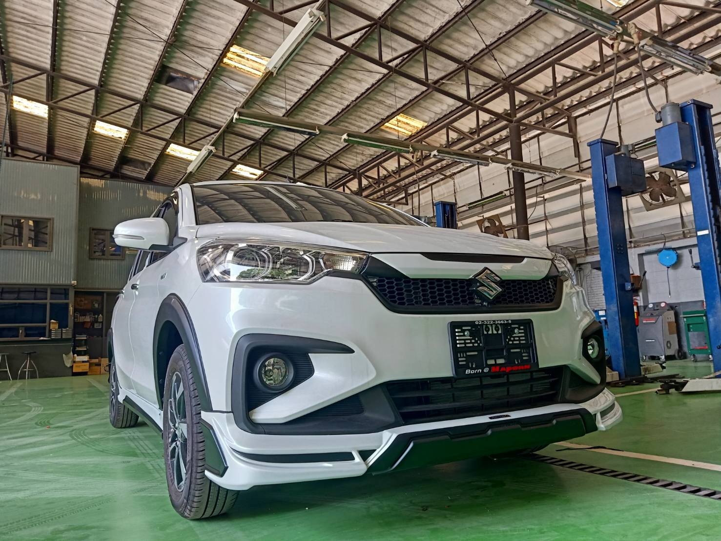 Suzuki Ertiga 2019 V.1 with custom grille bodykits by Amotriz