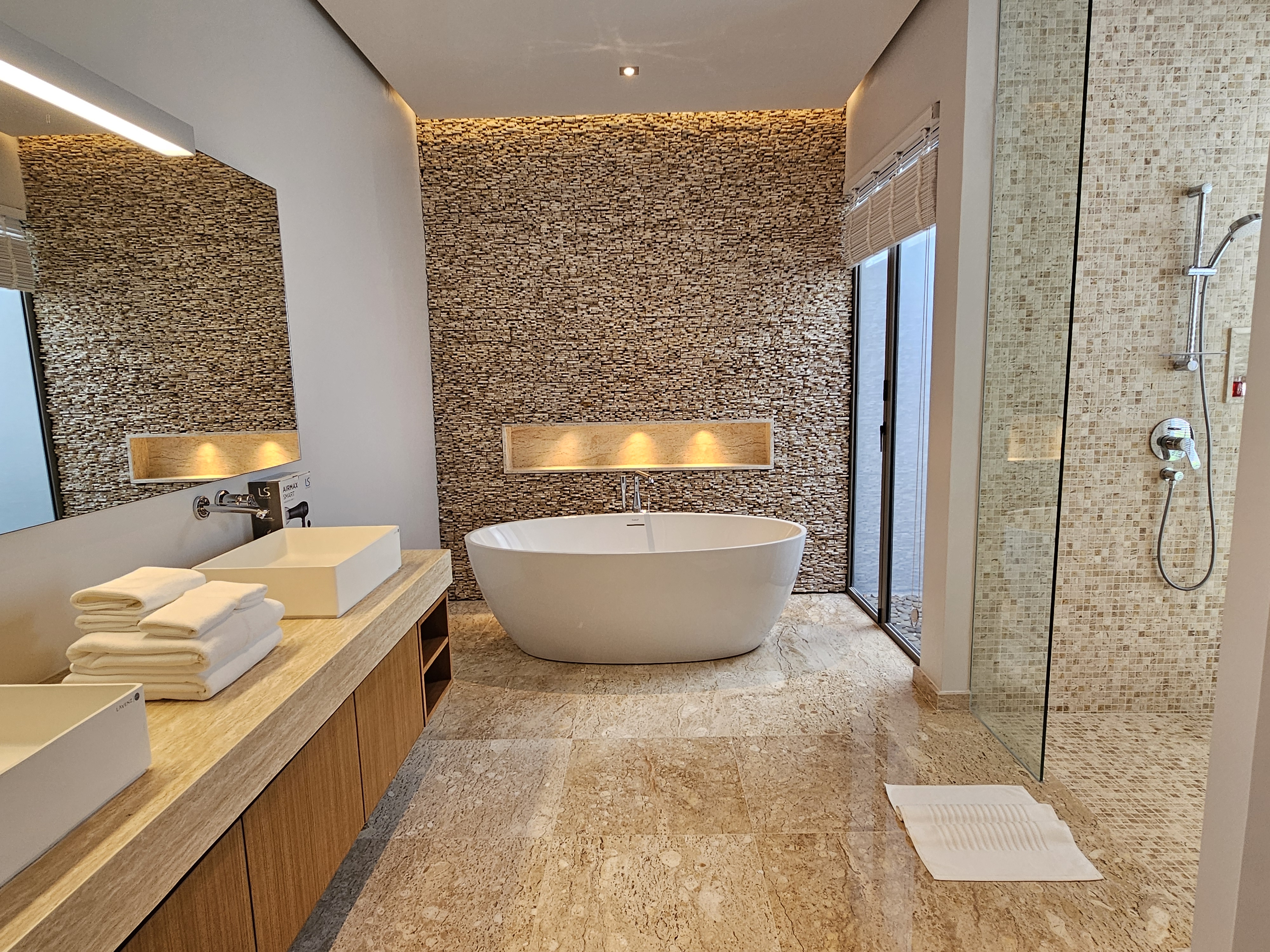 For Rent : Bang Tao, Private Pool Villa, 4 bedrooms 4 bathrooms