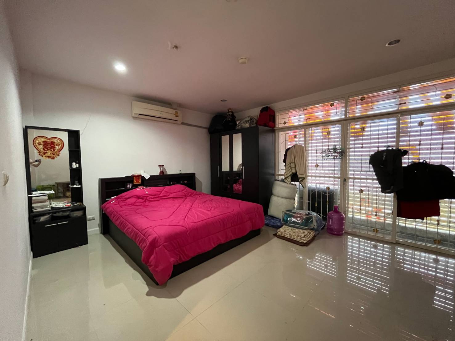 For Sales : Phuket Town, 3-story commercial building, 4 Bedrooms 4 Bathrooms