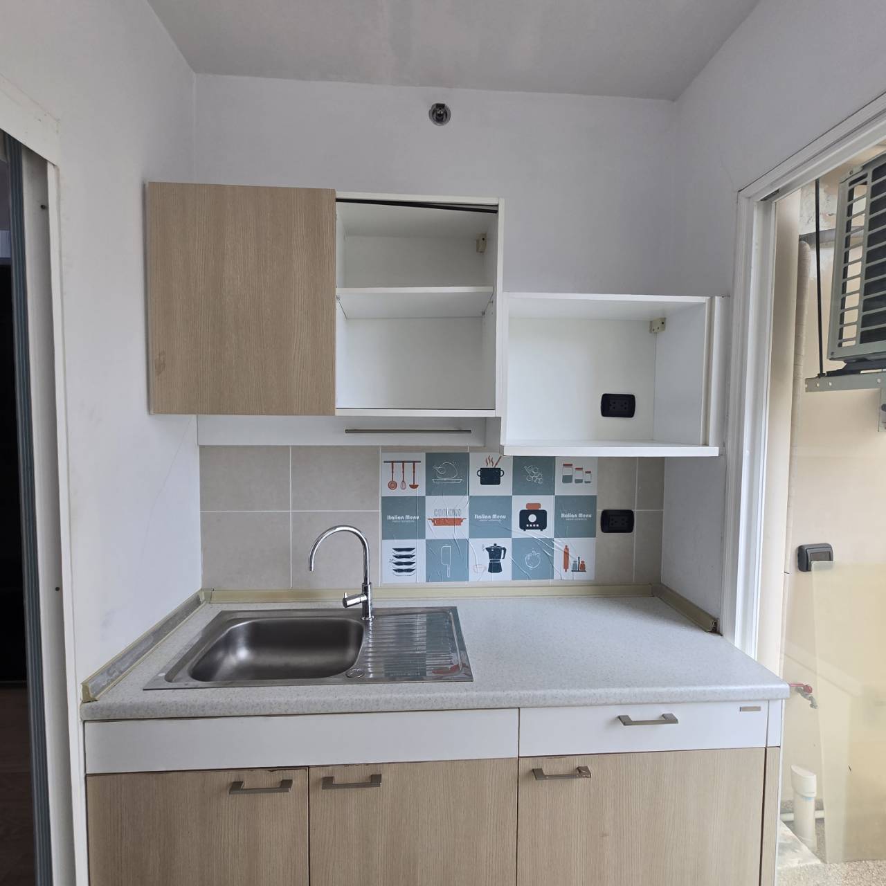 For Sales : Supalai Park @Downtown Phuket, 2 Bedrooms 1 Bathrooms, 3rd flr.