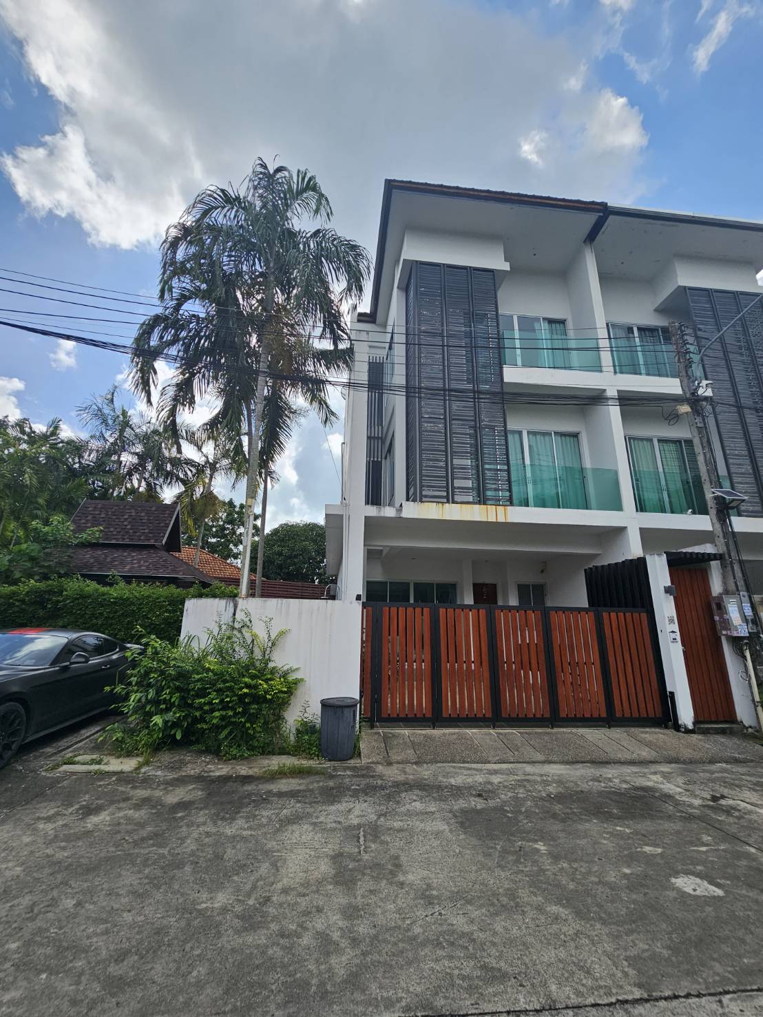 For Rent : Chalong, 3-story townhouse with a small pool, 4 Bedrooms 4 Bathrooms