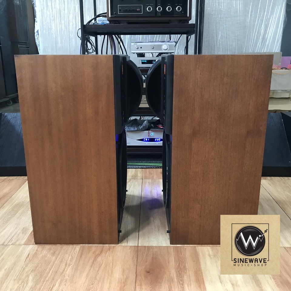 ลำโพง ยี่ห้อ JBL รุ่น 4425 (Made in USA)