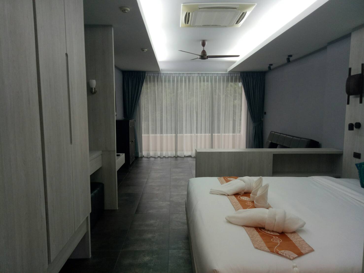 For Rent : Kathu The Green Golf Residence Condominium Studioroom 48 Sq.m 2nd Floor, Green view