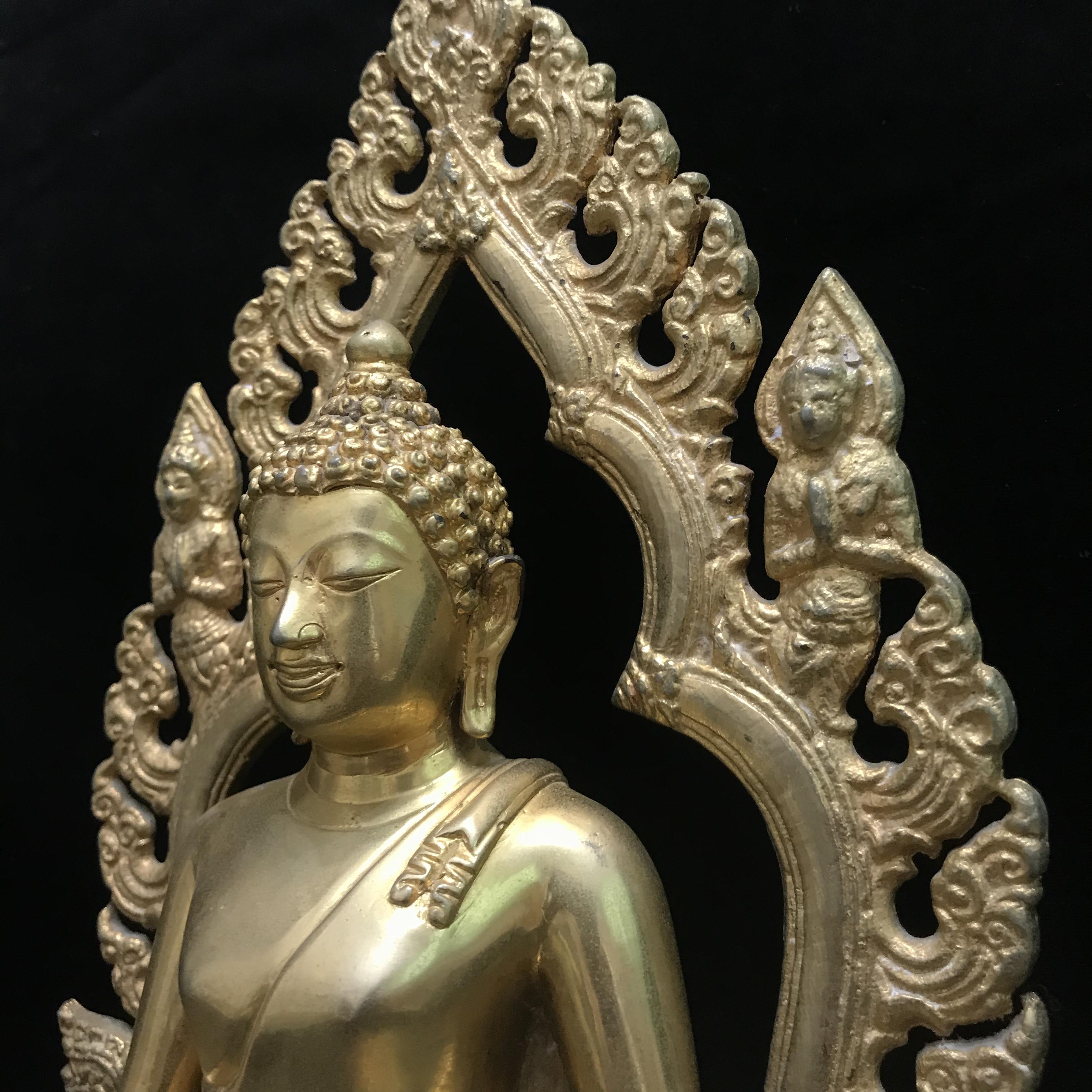 พระพุทธมงคลรัตนภูมิพัฒนมหามุนี ภปร. หน้าตัก 5นิ้ว(อาบทองคำ) วัดมงคลรัตนาราม วัดไทยในซานฟรานซิสโก สหรัฐอเมริกา ( Sanfrancisco USA.) ปี2523 (นิยมหายาก)