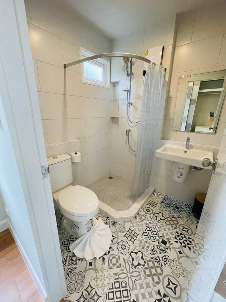 For Rent : Pakhlok, 2-Story Twin House, 3 bedrooms 3 bathrooms