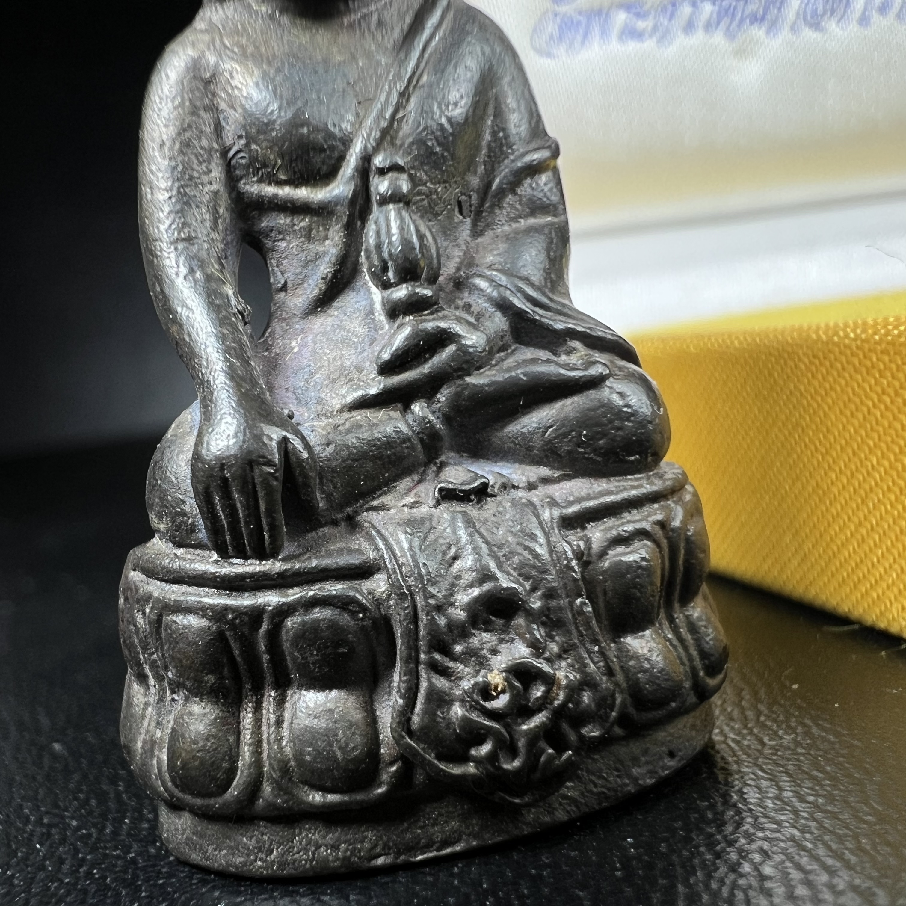 พระกริ่ง ภปร รุ่นสร้างหอพระมหาวิทยาลัยธรรมศาสตร์ ปี2542 เนื้อนวโลหะ มหาพิธี 3วาระอันยิ่งใหญ่(1ใน5000องค์)