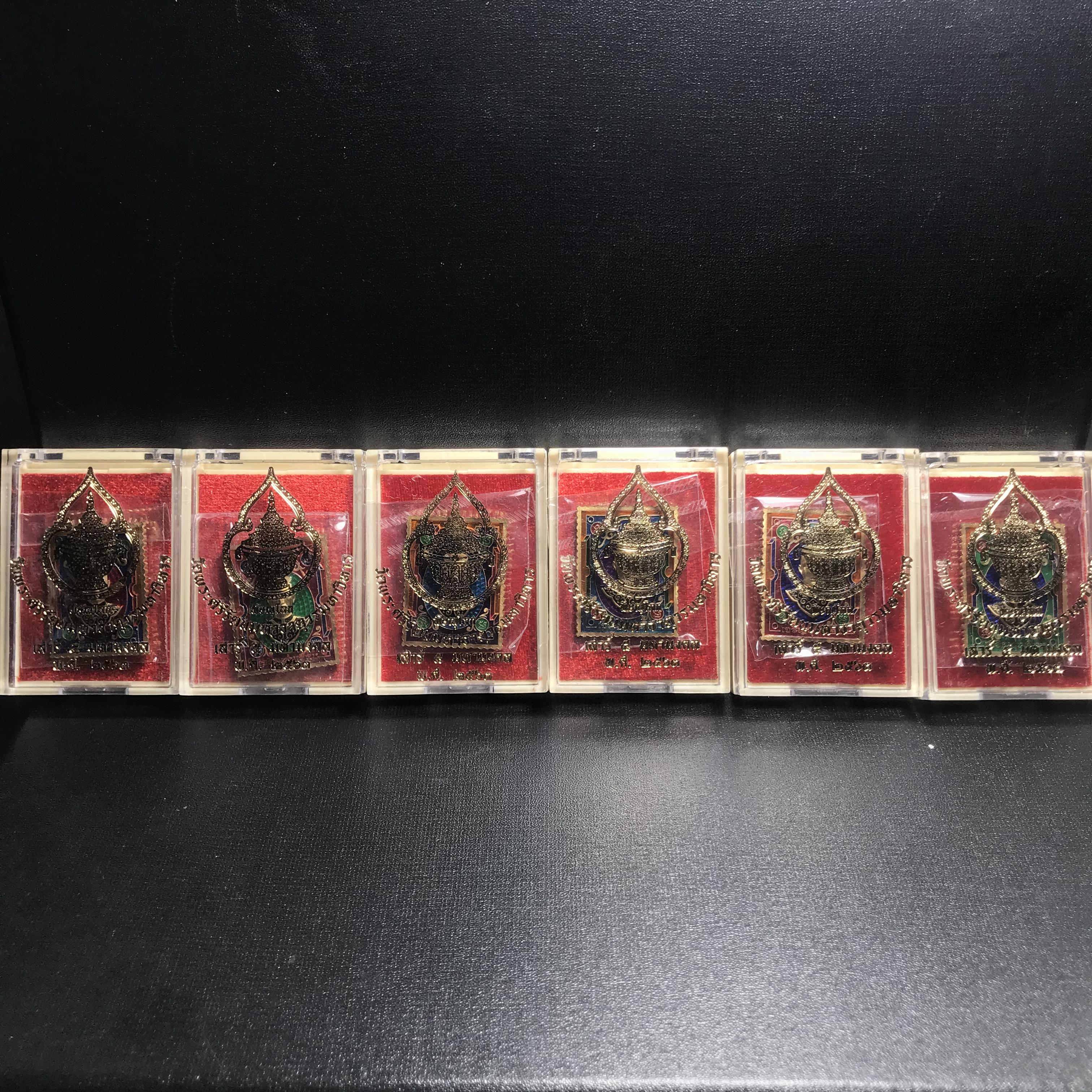 เหรียญแสตมป์ (มงคล) พระพุทธชินราช - สมเด็จพระนเรศวรมหาราช รุ่นเสาร์ 5 มหามงคล 63 เนื้อทองทิพย์ ลงยา 2 หน้า(1ชุด 6 เหรียญ 6 สี)(1 ใน 2500 ชุด)(พุทธศิลป์สวย พิธีใหญ่ วัดจัดสร้างเอง )