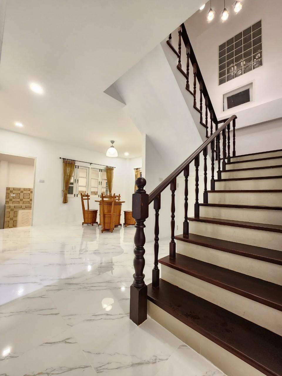 For Rent : Ratsada, 2-story detached house, 3 bedrooms 4 bathrooms