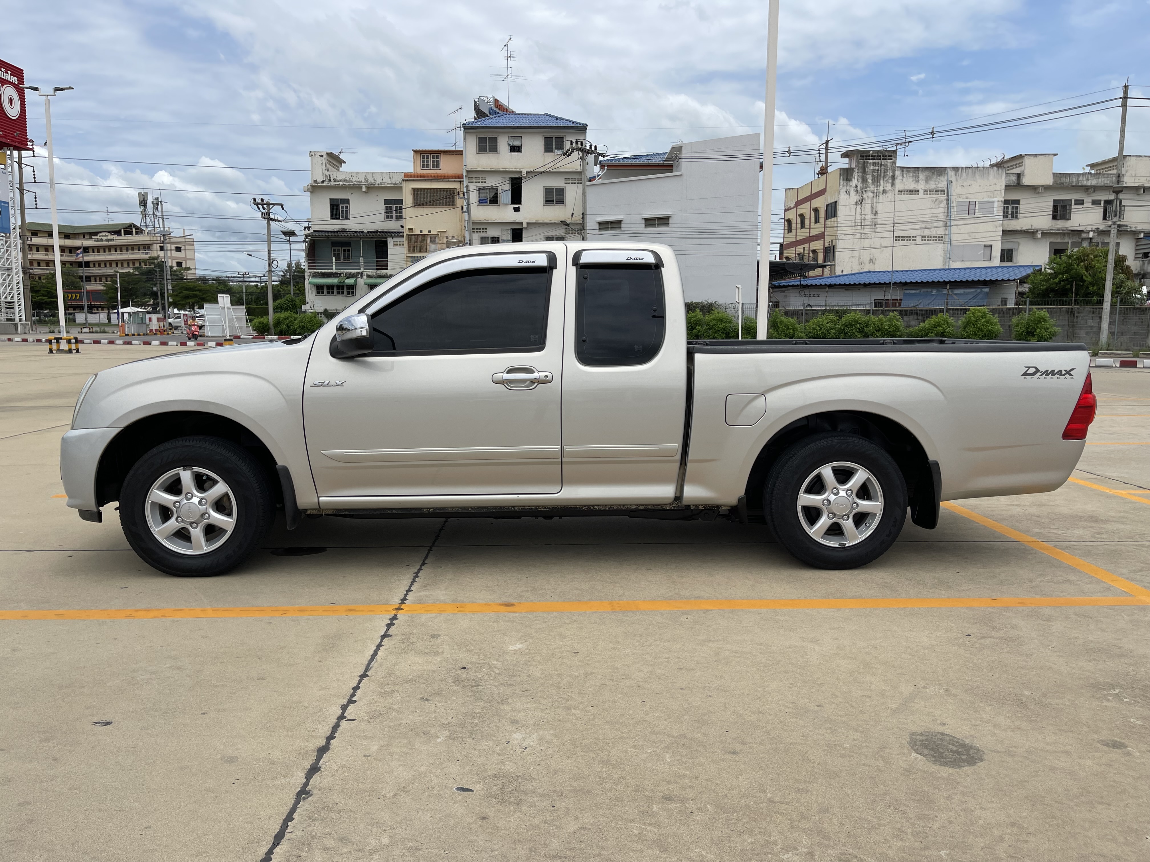 Isuzu Dmax Cab SLX 2.5 2010 เงิน