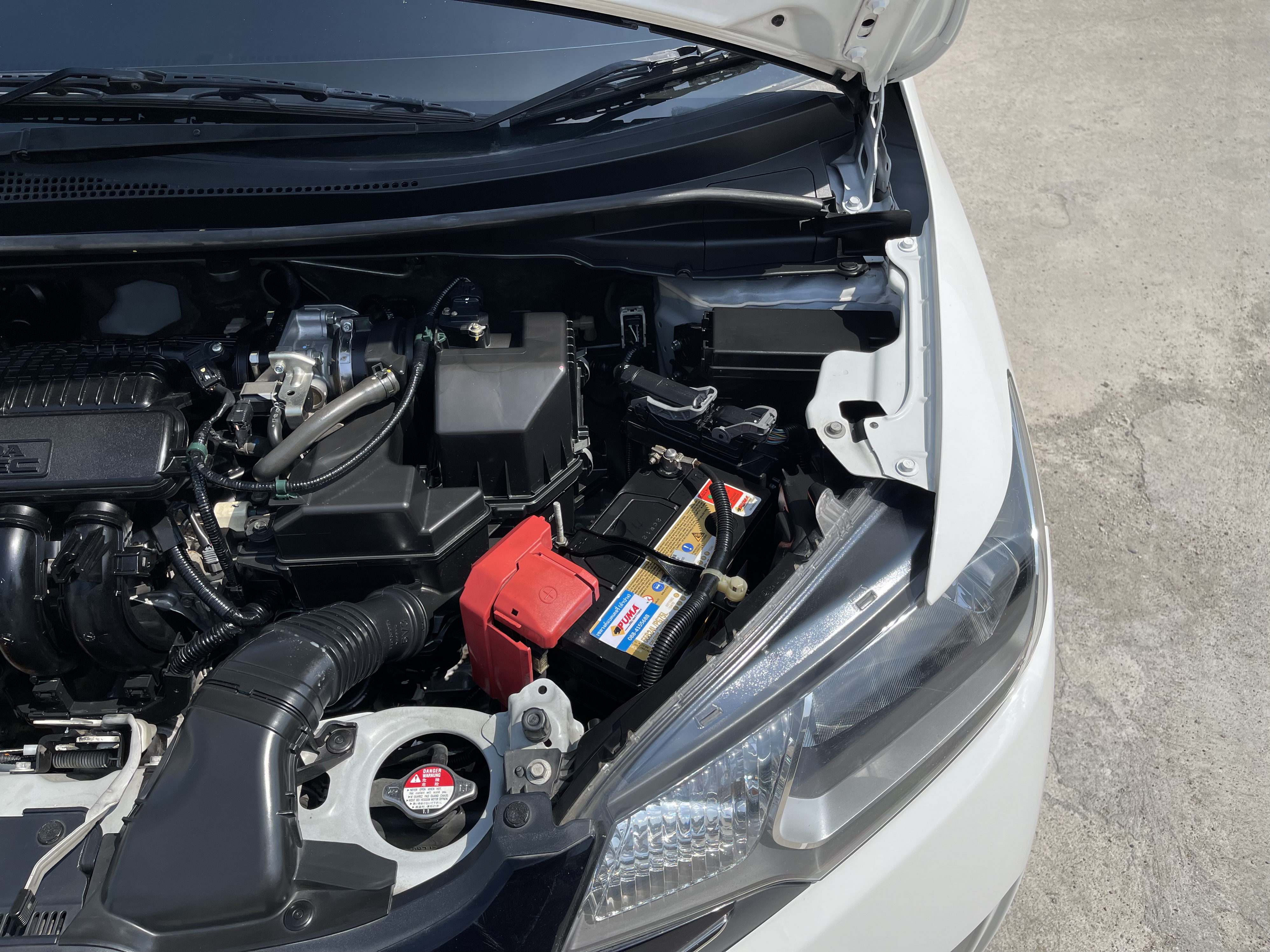 Honda Jazz 1.5 SV At 2016 ขาว