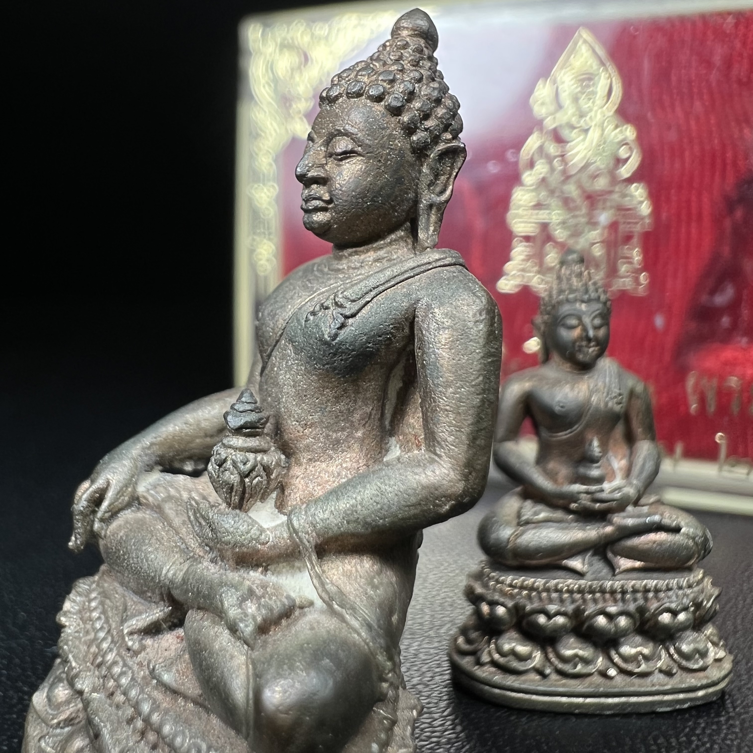 พระกริ่ง-พระชัยวัฒน์อธิบดี ปี2525 ของดีอัยการ (มีไว้บูชาเลื่อนยศเลื่อนตำแหน่งทุกท่าน)(1ใน 2525 ชุด)