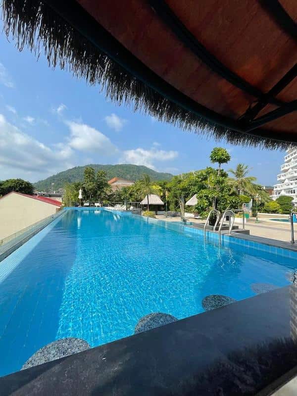 For Sales : Patong, Seaview Luxurious condo, 2 Bedrooms 2 Bathrooms 14th flr.