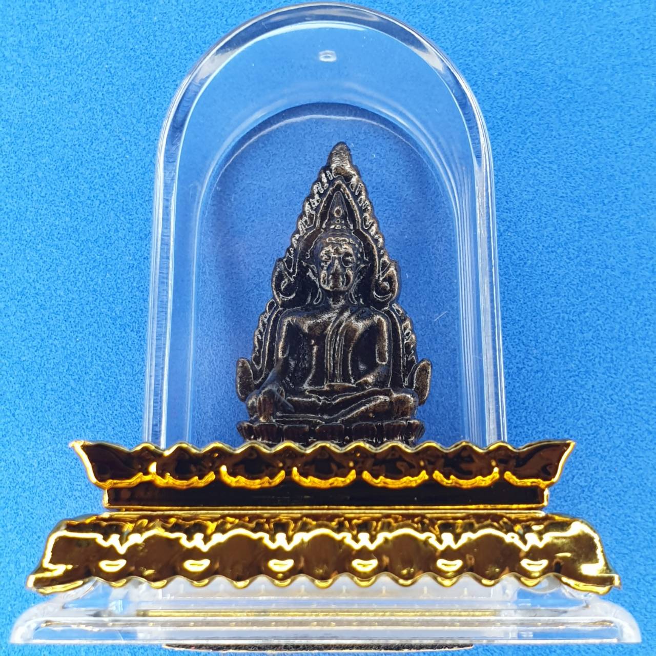 พระเครื่อง พระพุทธชินราช เนื้อหล่อแร่น้ำพี้มวลสารศักดิ์สิทธิ์ใส่กรอบ พระตั้งหน้ารถ พระพุทธชินราชตั้งหน้ารถ หน้าตั้งโต๊ะทำงาน พระแขวนหน้ารถ