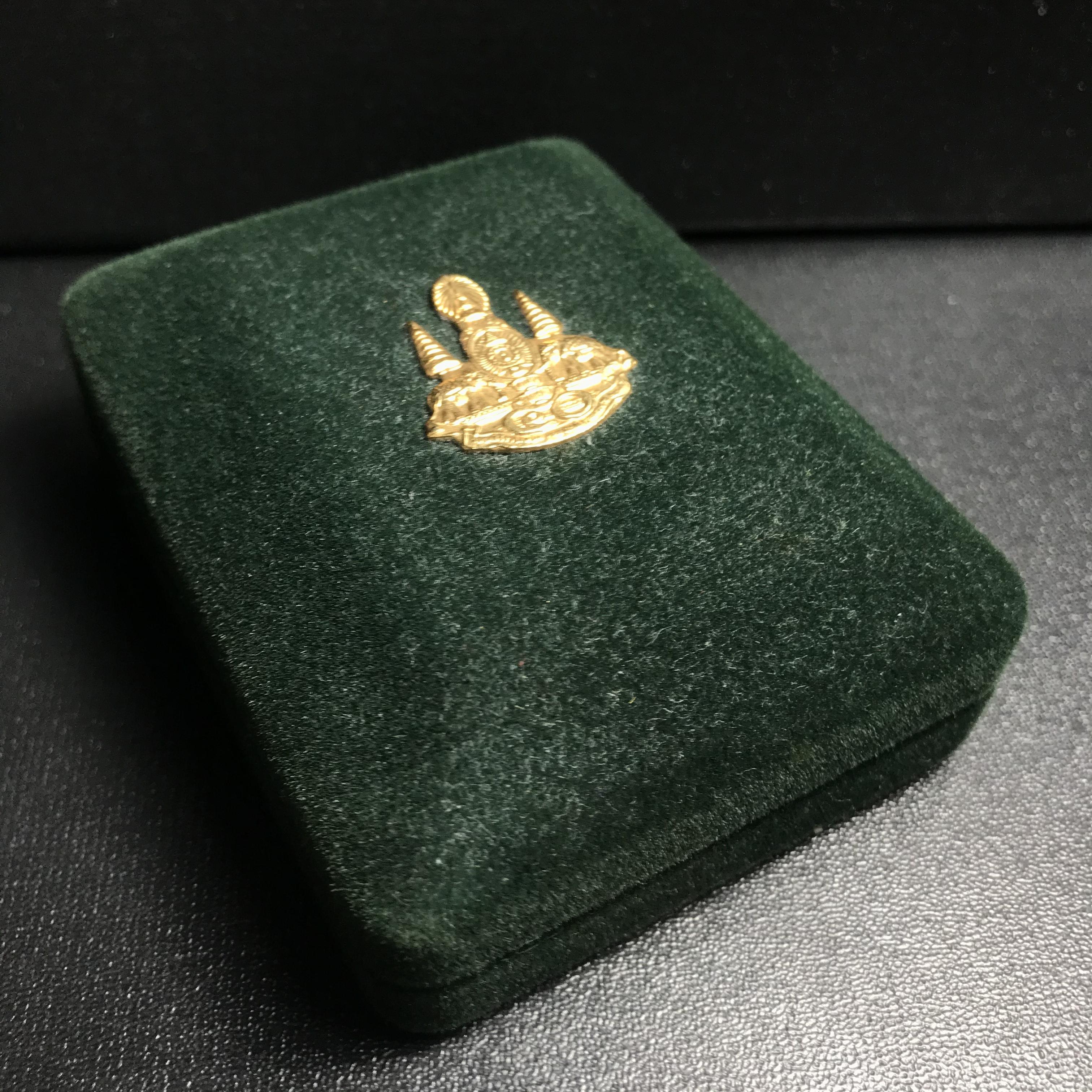 พระกริ่งพุทธโสธร ภปร. รุ่นกาญจนาภิเษก ปี2539 เนื้อเงิน(ผิวเดิมกลับดำเข้มขลังสภาพสวย)(พิธีใหญ่)