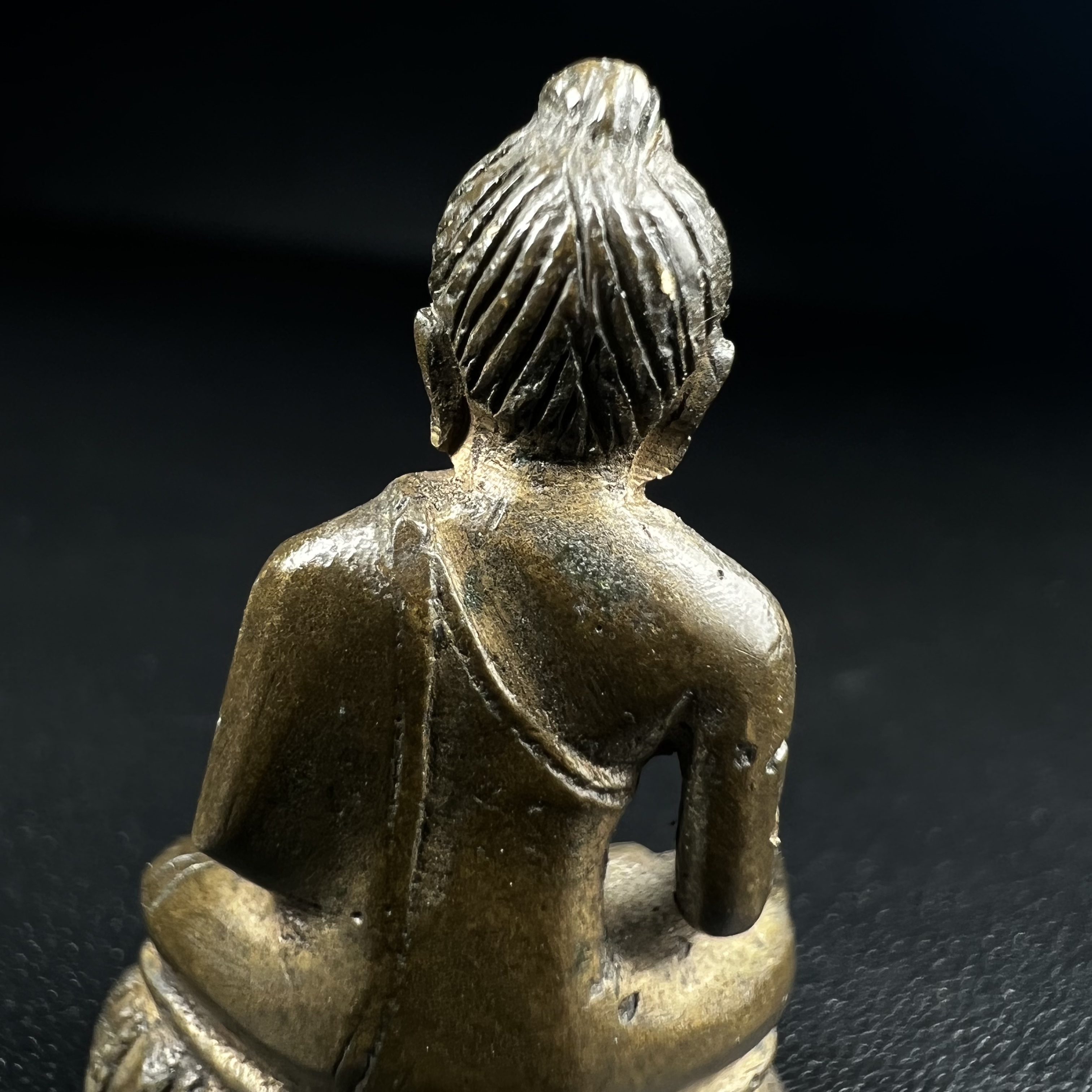 พระกริ่งวชิรมงกุฎ ฉลอง 100 ปี วัดมกุฎกษัติยาราม ปี 2511 "พิมพ์ใหญ่"(นิยมหายาก) เนื้อนวโลหะ(ในหลวง ร.9 เสด็จเททอง)(พิธีใหญ่ ปีลึก เกจิในยุคร่วมพิธี)