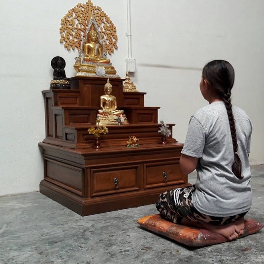 โต๊ะหมู่บูชาไม้สักทองเเท่น5ขนาด85x90x90ซม.สวยจริงไม่จกตา