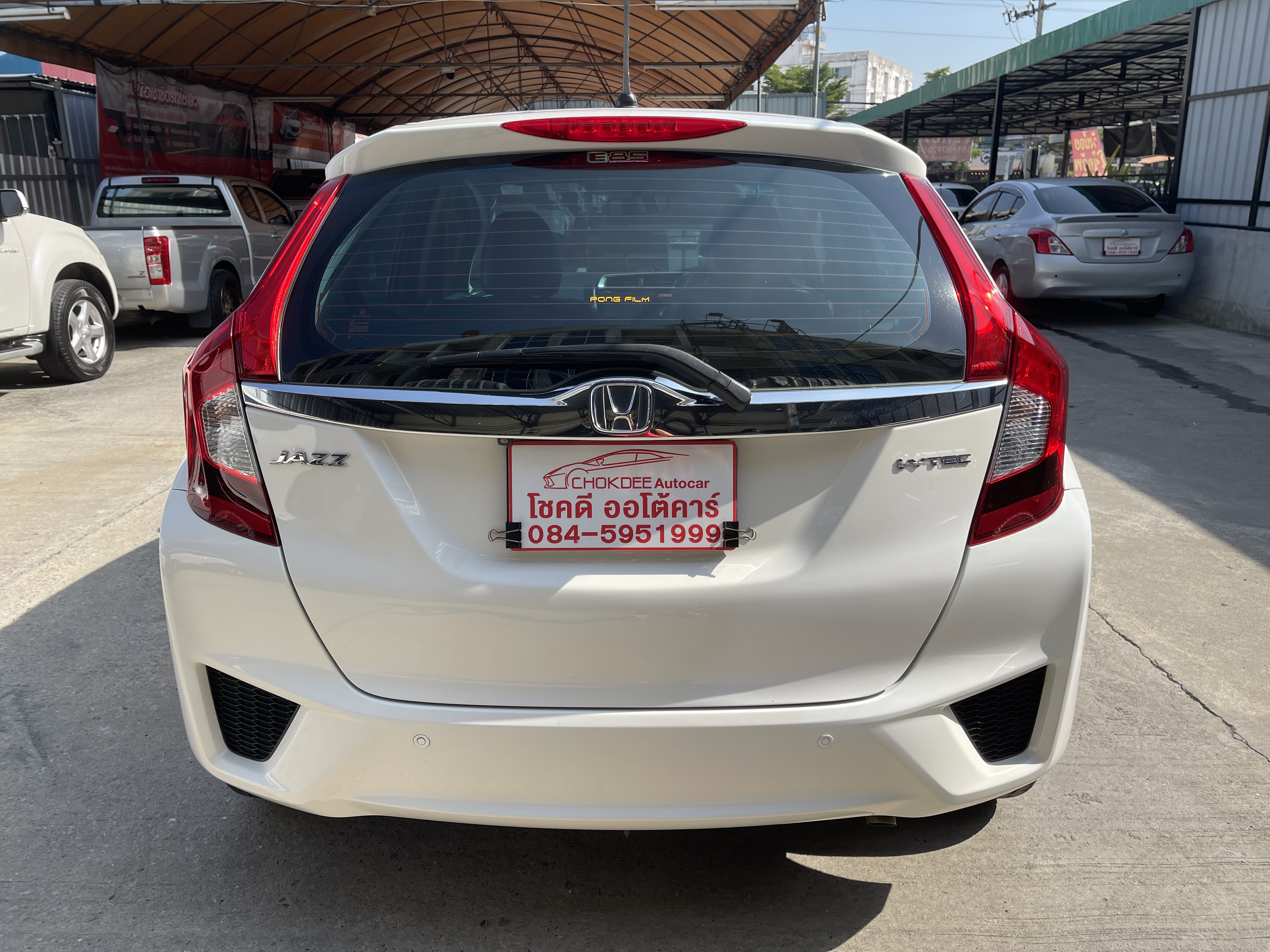 Honda Jazz 1.5 V+ At ปี 2016 ขาว