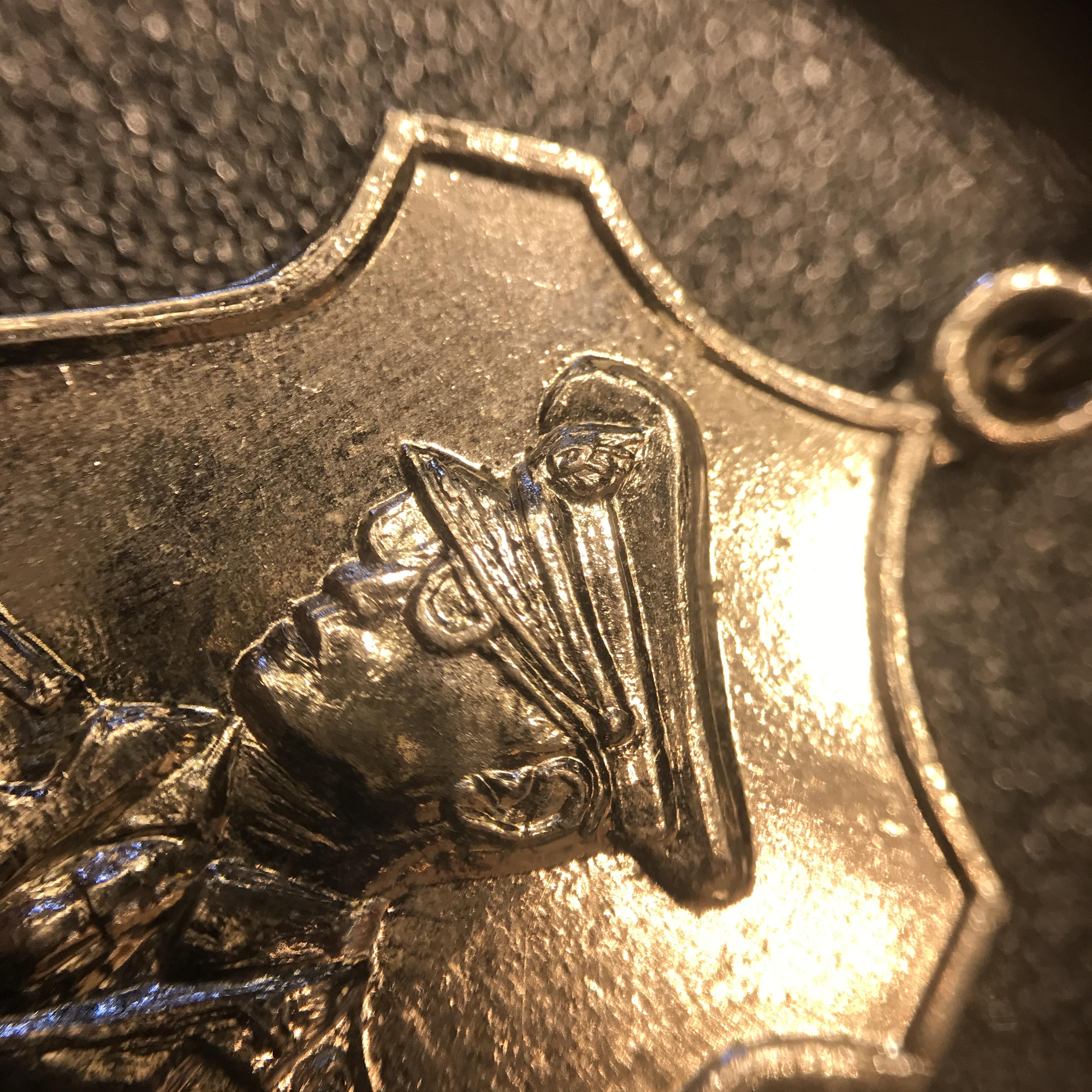 เหรียญในหลวงรัชกาลที่9 รุ่นจอมทัพไทย ปี2507 เจ้าคุณนรฯ วัดเทพศิรินทร์ อธิษฐานจิตปลุกเสก เนื้ออัลปาก้าชุบนิเกิ้ล พร้อมเข็มกลัดยันต์น้ำเต้าเจ้าคุณนรฯ