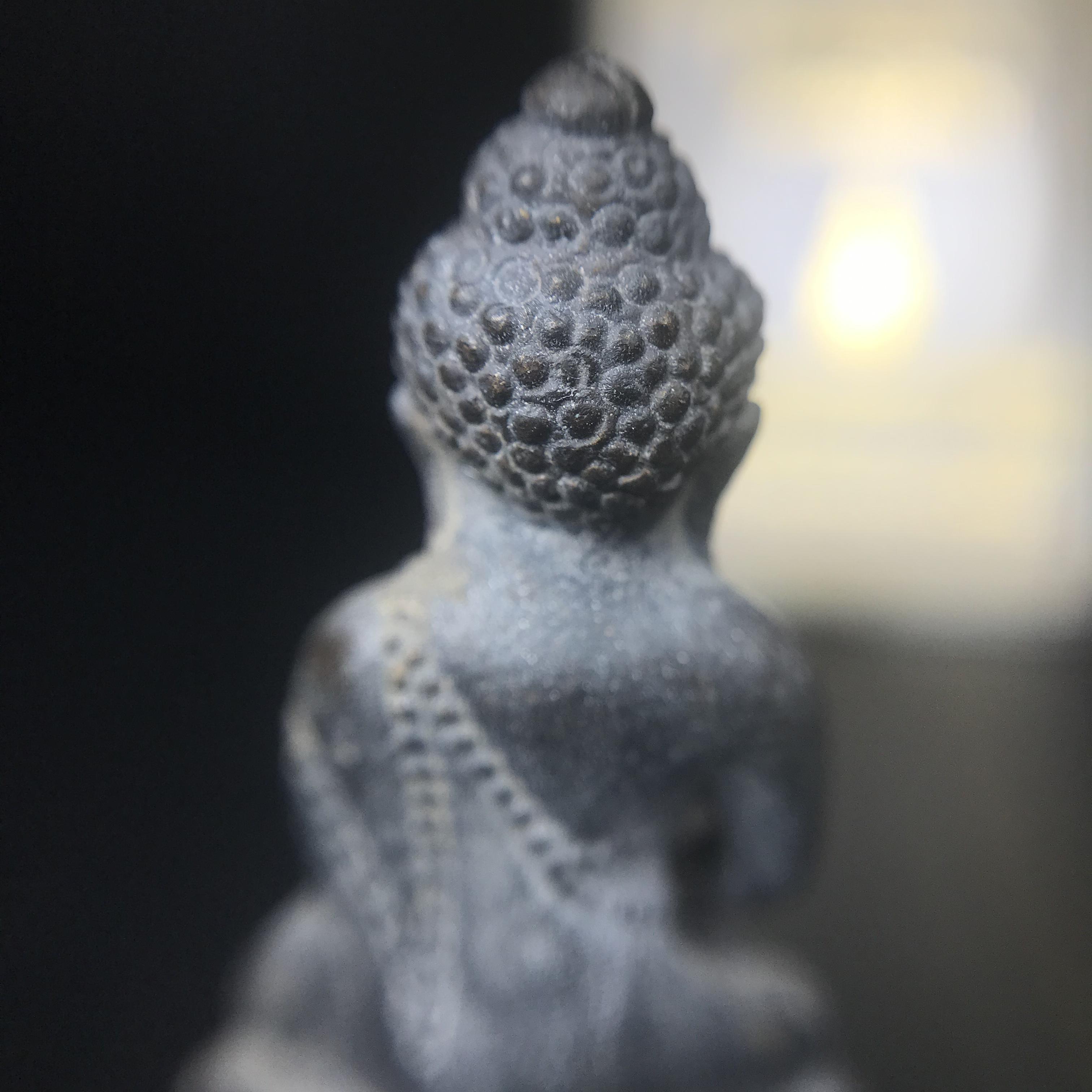 พระกริ่งชินบัญชรฉลองพระชันษา 100 ปี สมเด็จพระญาณสังวร วัดบวรนิเวศวิหาร ปี 2556 เนื้อนวโลหะผสมทองคำก้นทองแดง พิธีใหญ่ มวลสารเด่น นิยม(1 ใน 2556 องค์)