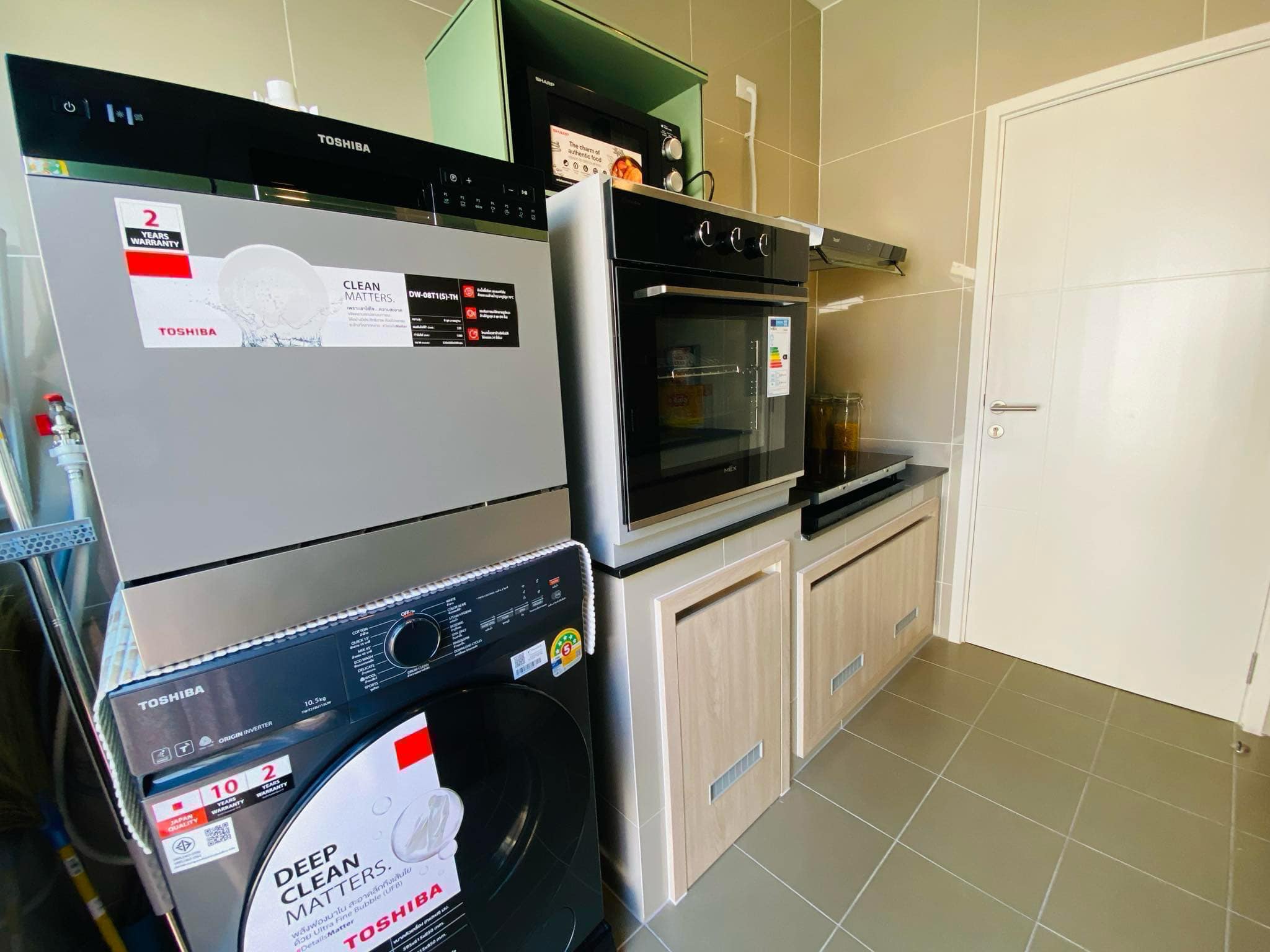 For Rent : Kohkaew, 2-Story detached house, 4 Bedrooms 3 Bathrooms