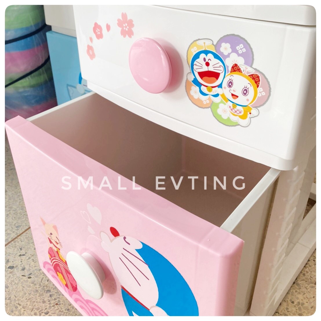 Small Evting ลิ้นชัก 4 ชั้น ลายโดเรม่อน แท้ 100 % รุ่น B42 อย่าลืม !! กดติดตามร้าน "รับส่วนลดเพิ่ม" ลิ้นชักใส่เสื้อผ้า ลิ้นชักเอนกประสงค์