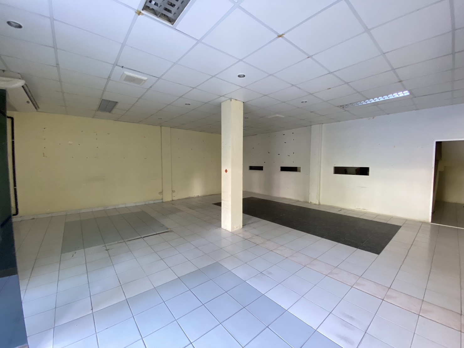 For Sales : Phuket Town, 4-story commercial building, 4 Rooms 4 Bathrooms