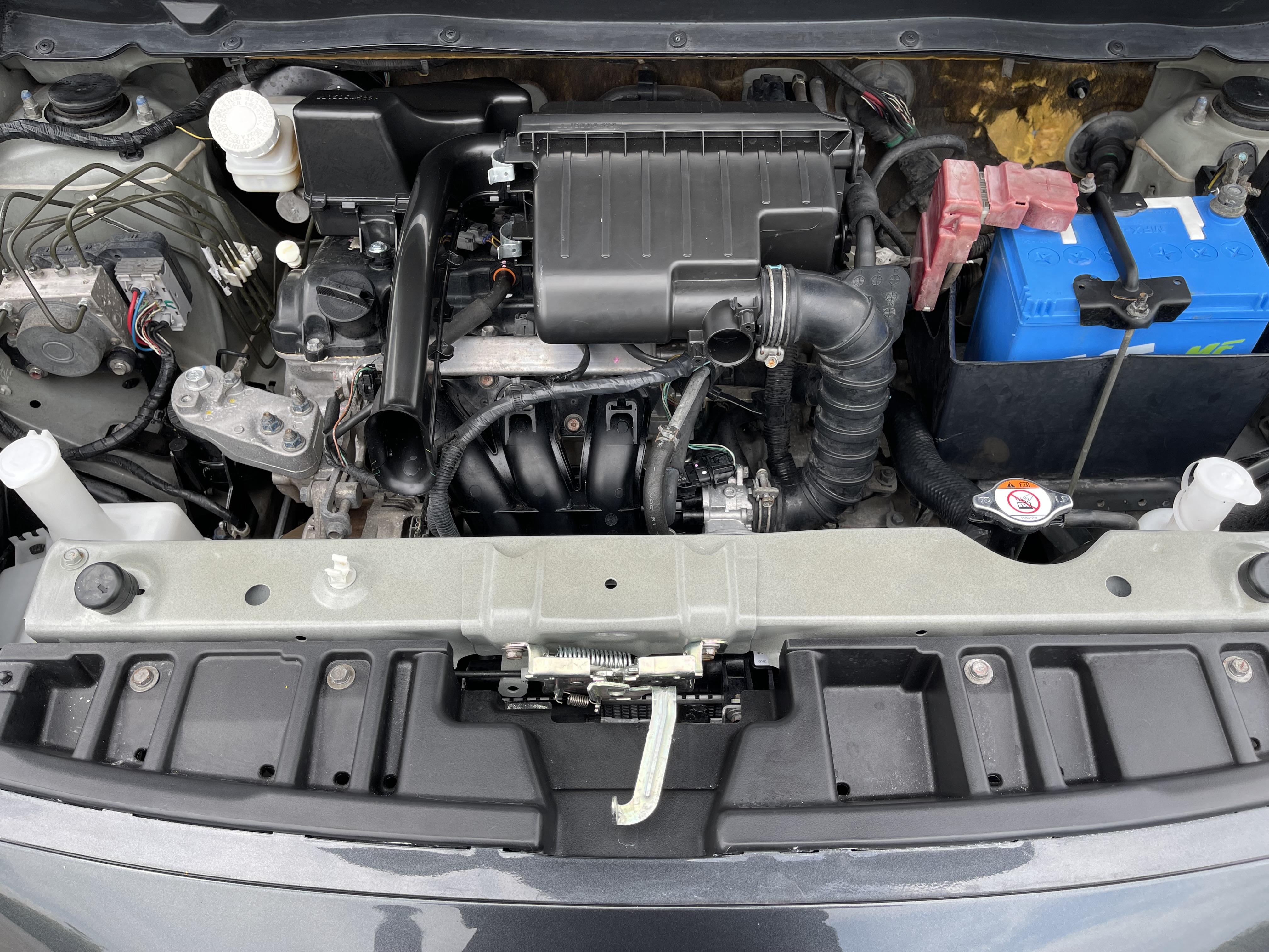 Mitsubishi Attrage 1.2 GLX At 2014 เทาดำ