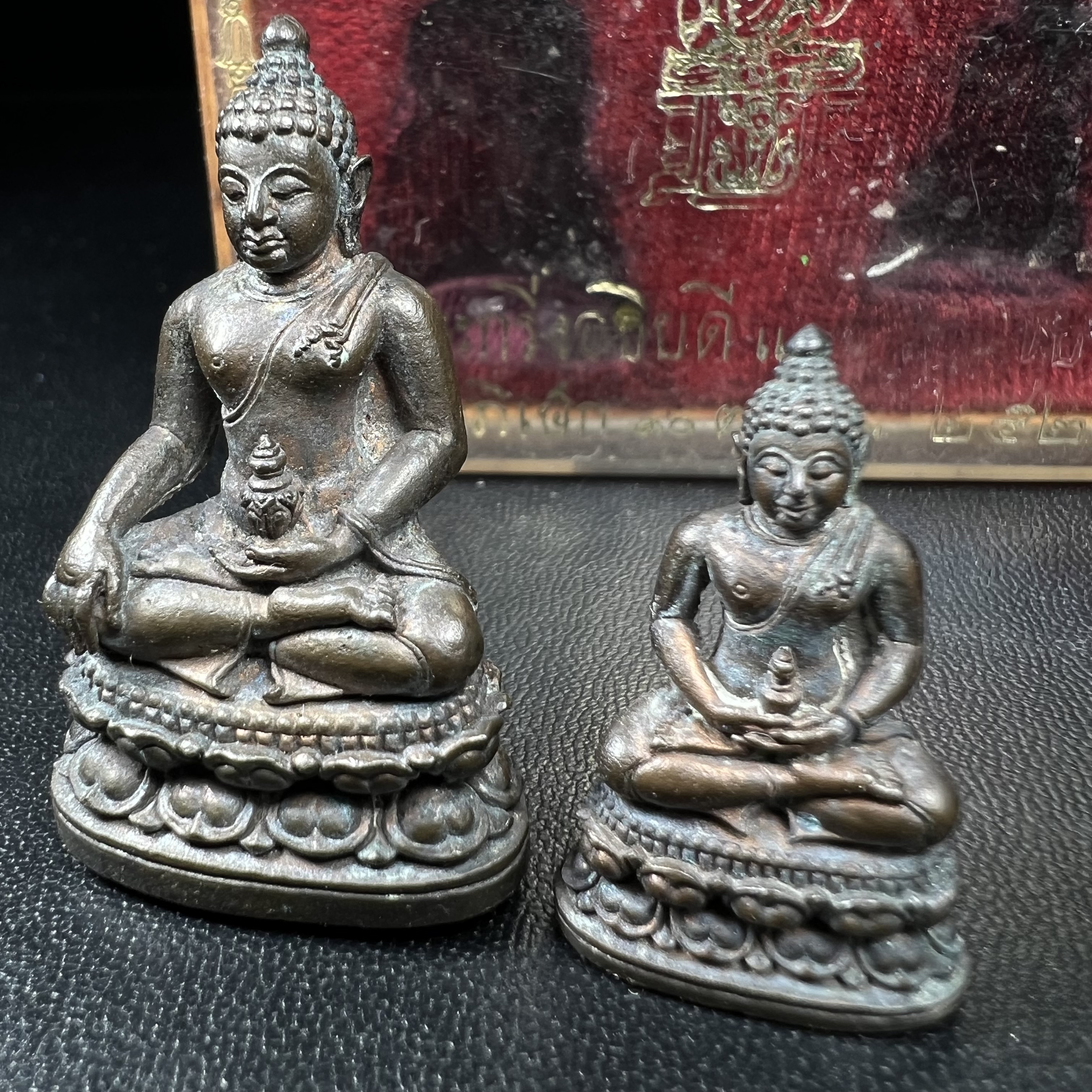 พระกริ่ง-พระชัยวัฒน์อธิบดี ปี2525 ของดีอัยการ (มีไว้บูชาเลื่อนยศเลื่อนตำแหน่งทุกท่าน)(1ใน 2525 ชุด)****ชุดหมายเลข ๗๘๖ ****มียศ มีบารมี สมกับความหมายของนาม พระกริ่งอธิบดี “พระกริ่งผู้เป็นใหญ่ในหมู่พระกริ่งทั้งหลาย”