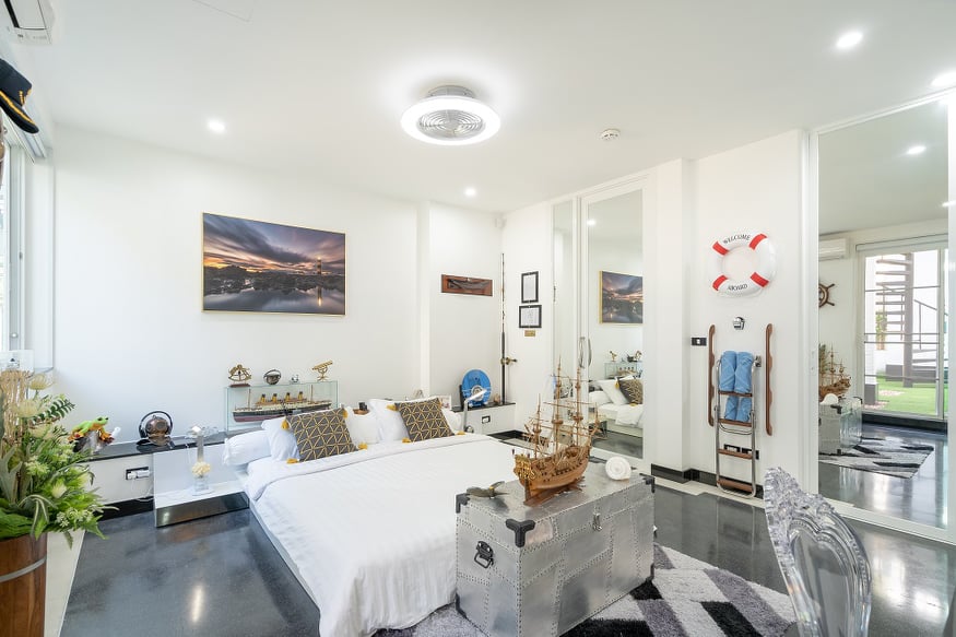 For Sales : Rawai, Luxury Private Pool Villa, 7 bedrooms 7.5 bathrooms, 450 sqm.