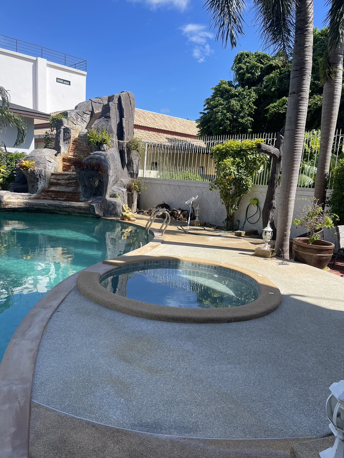 For Rent : Rawai, Private Pool Villa, 6 bedrooms 5 bathrooms