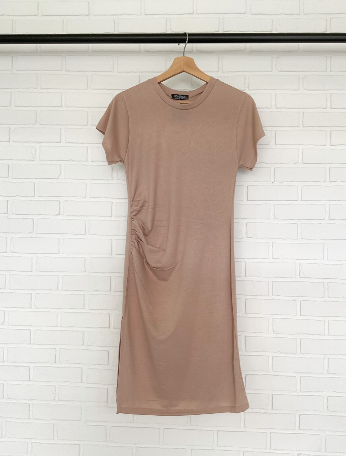 เดรสย่นข้าง